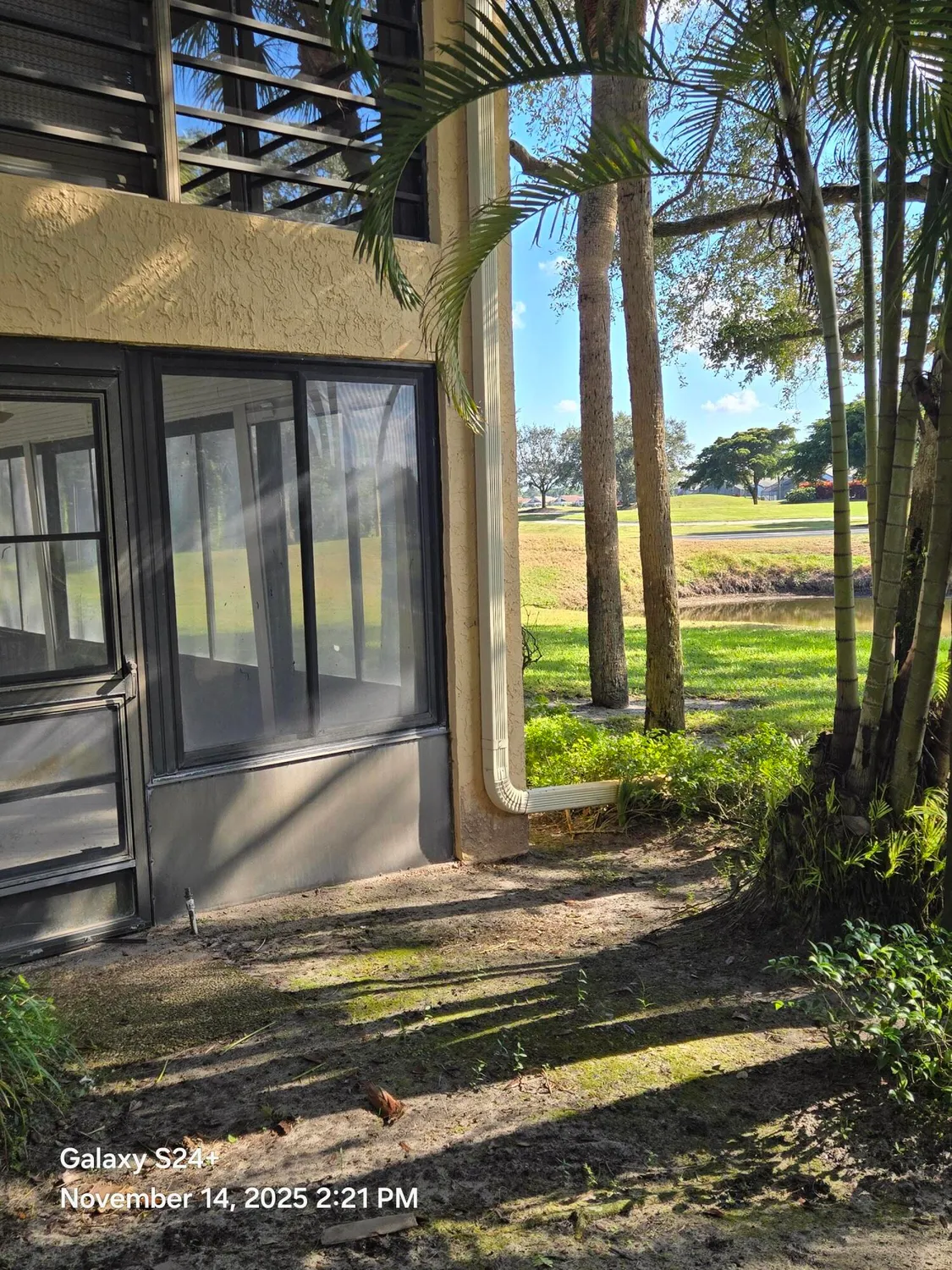 Property Slideshow image 9 of 14 | 11281 aspen glen dr # 104, Boynton Beach, FL, 33437