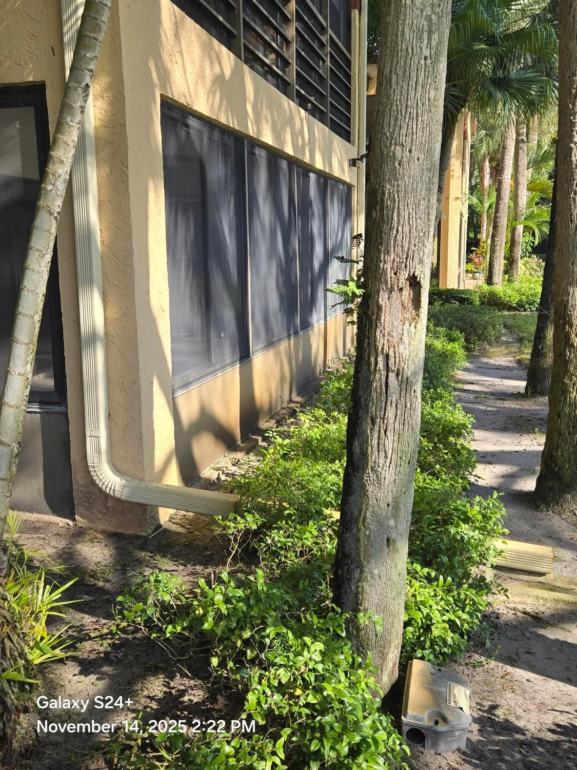 Property Slideshow image 10 of 14 | 11281 aspen glen dr # 104, Boynton Beach, FL, 33437