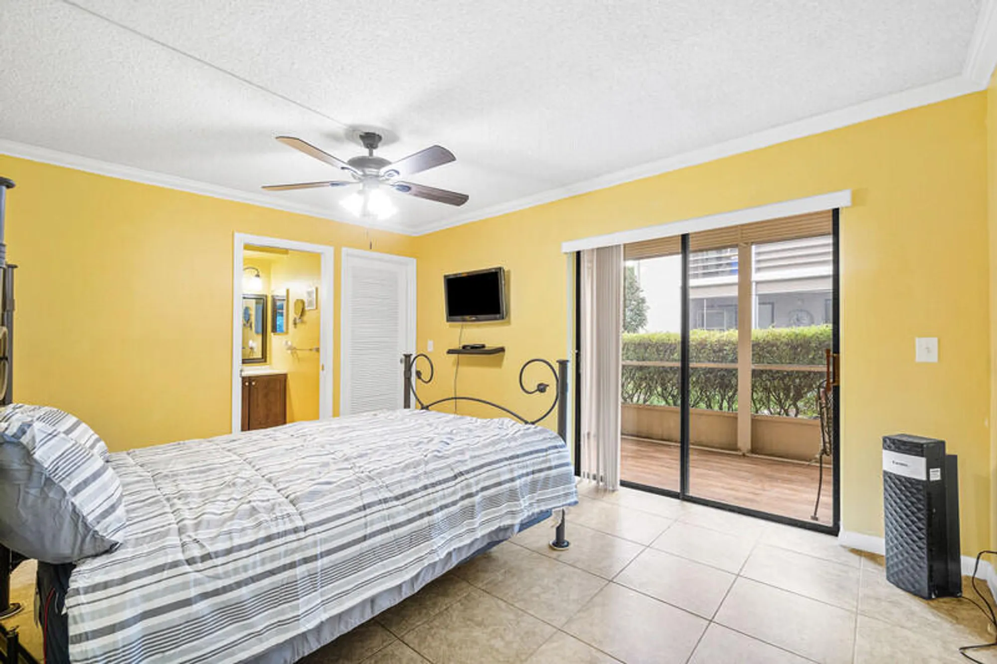 Property Slideshow image 31 of 47 | 6 capri a a, Delray Beach, FL, 33484