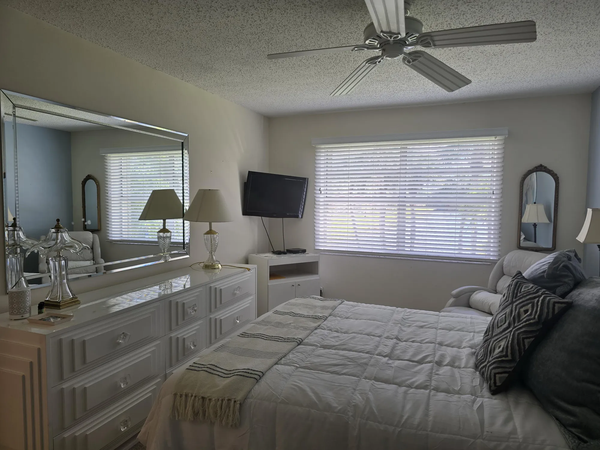 Property Slideshow image 18 of 27 | 112 lake dora dr, West Palm Beach, FL, 33411