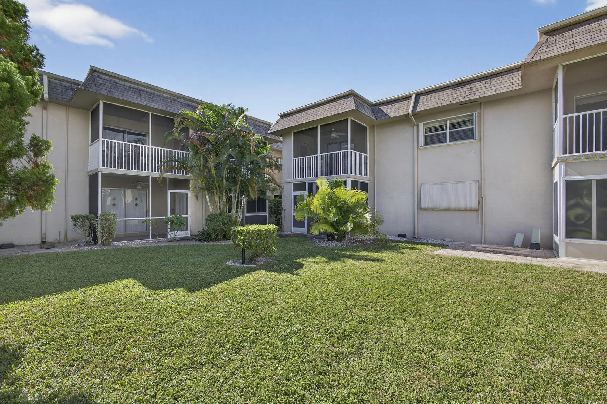 Property Slideshow image 29 of 50 | 116 oxford 200, West Palm Beach, FL, 33417