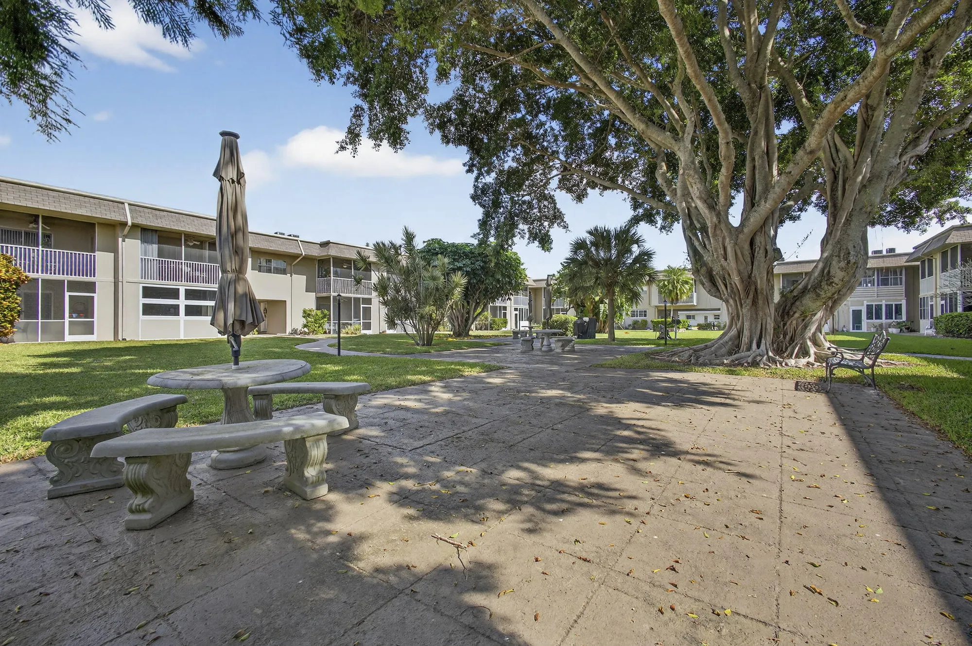 Property Slideshow image 27 of 50 | 116 oxford 200, West Palm Beach, FL, 33417