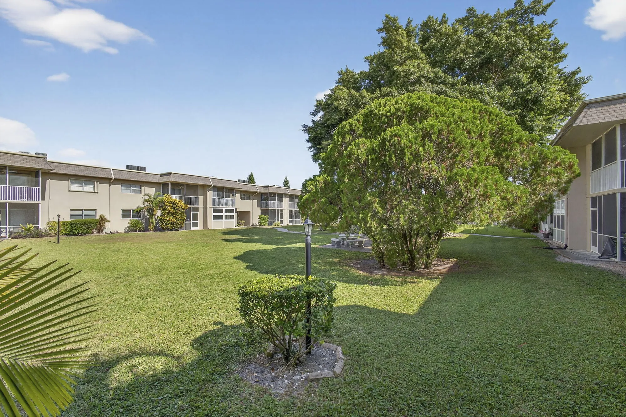 Property Slideshow image 23 of 50 | 116 oxford 200, West Palm Beach, FL, 33417