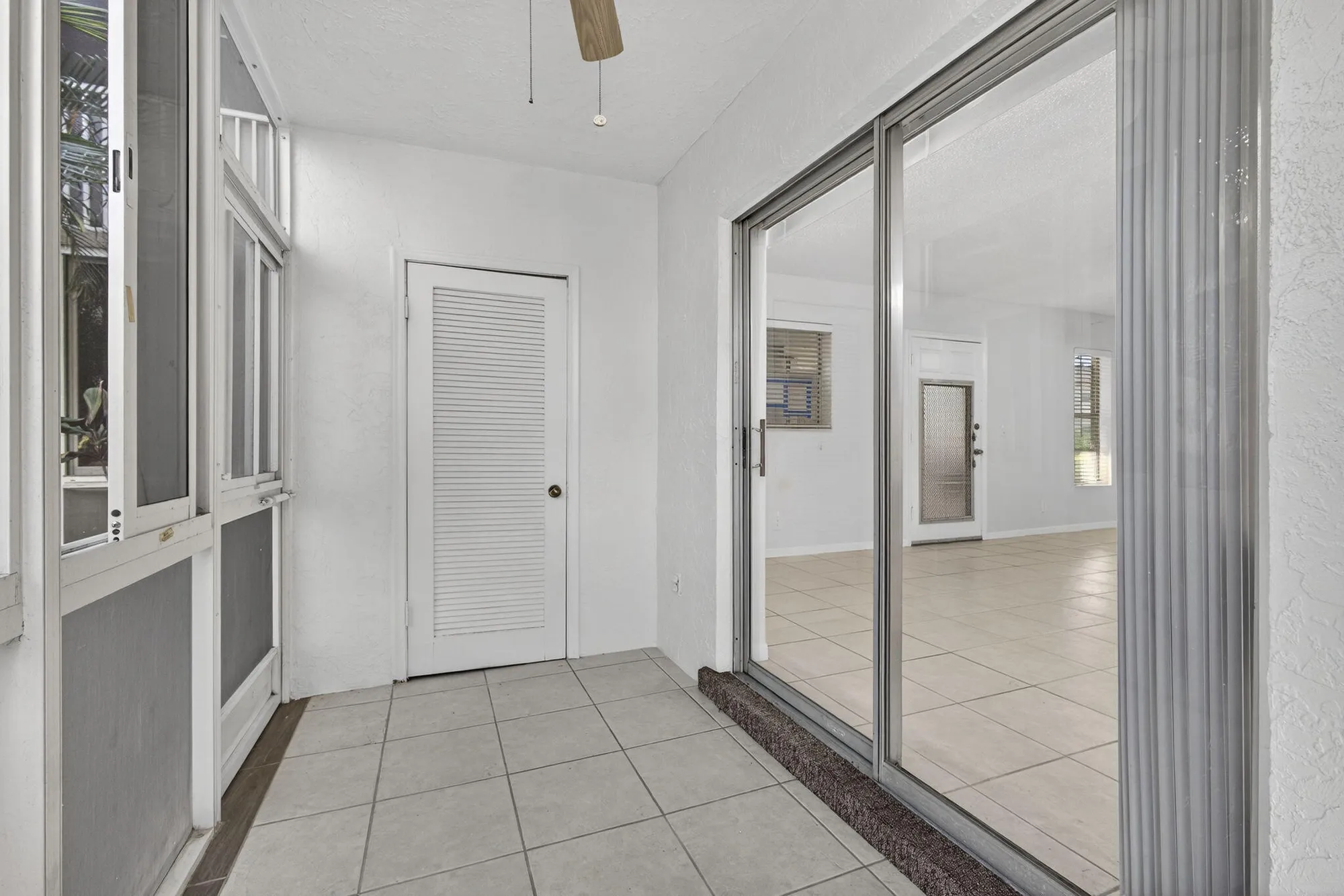 Property Slideshow image 22 of 50 | 116 oxford 200, West Palm Beach, FL, 33417