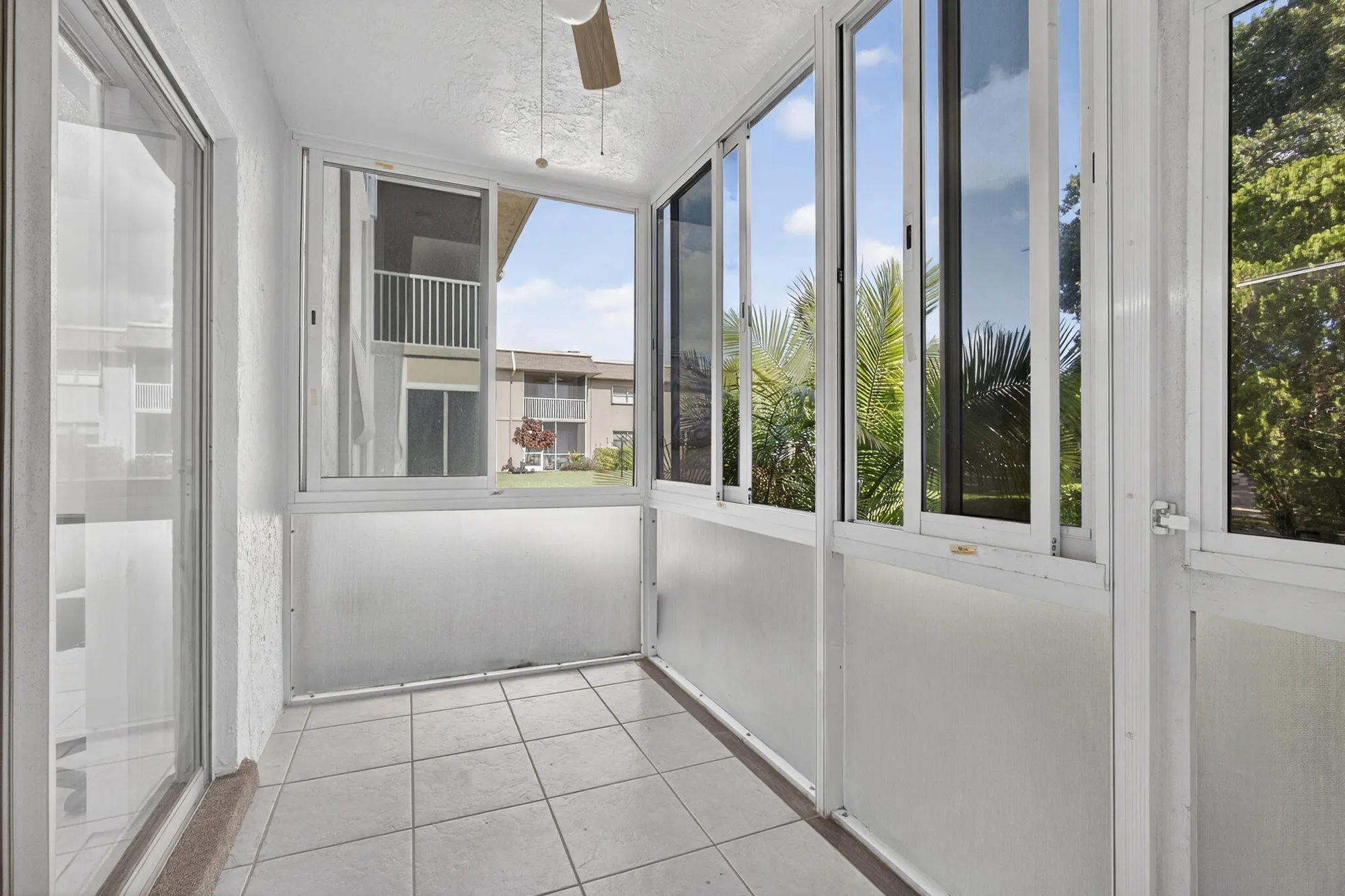 Property Slideshow image 21 of 50 | 116 oxford 200, West Palm Beach, FL, 33417