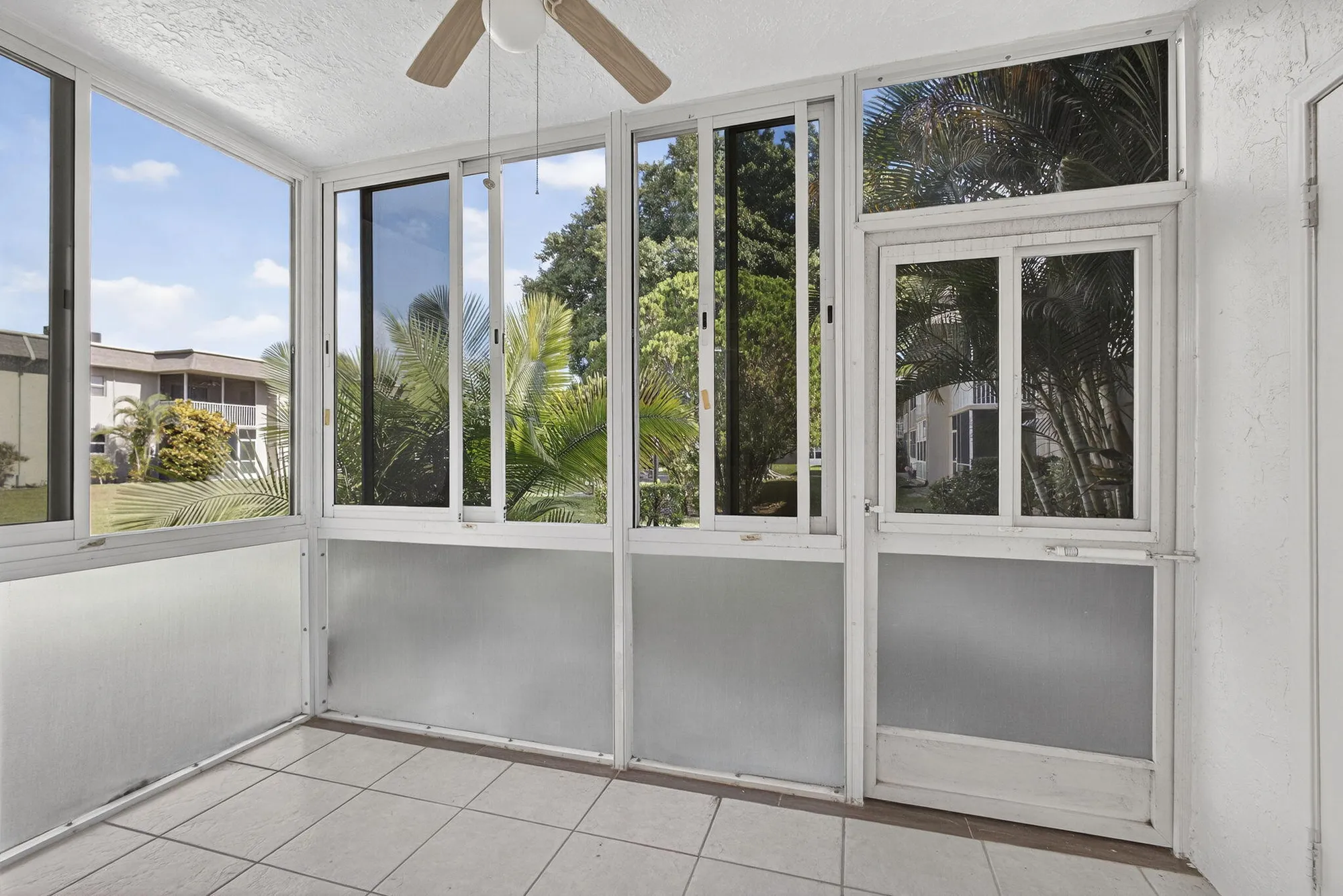 Property Slideshow image 20 of 50 | 116 oxford 200, West Palm Beach, FL, 33417