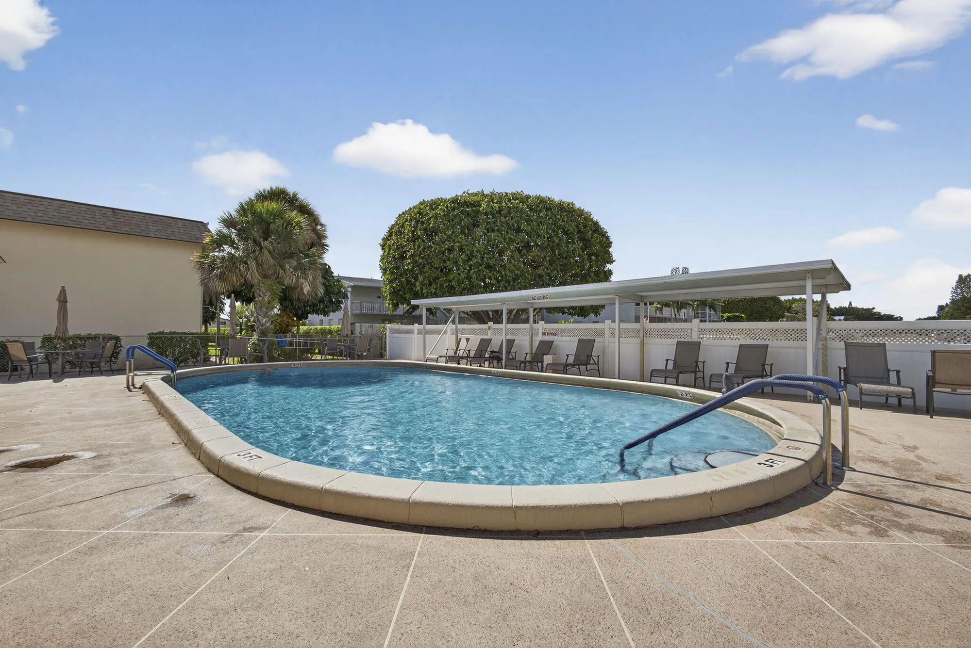 Property Slideshow image 30 of 50 | 116 oxford 200, West Palm Beach, FL, 33417