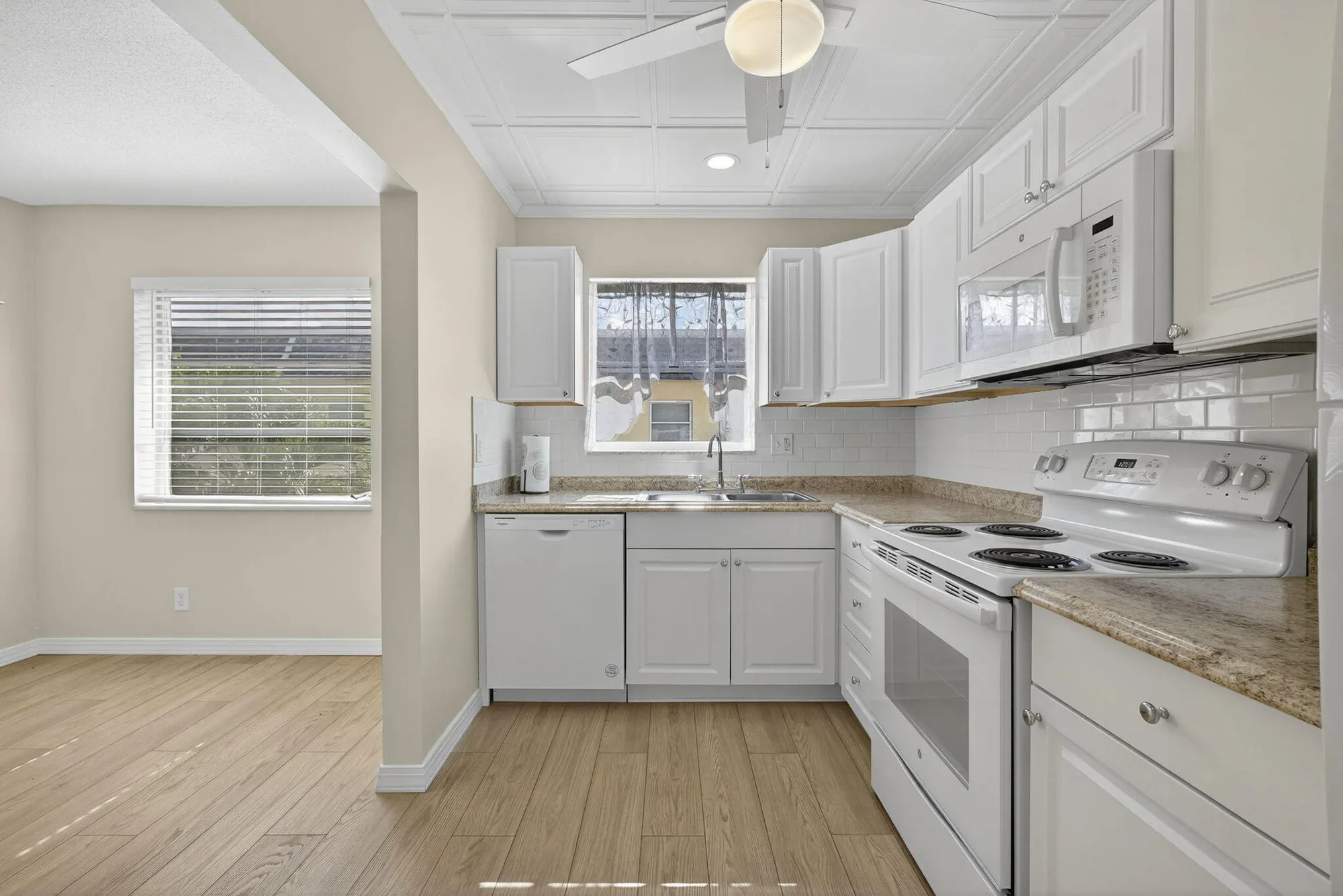 Property Slideshow image 10 of 44 | 51 stratford d, West Palm Beach, FL, 33417