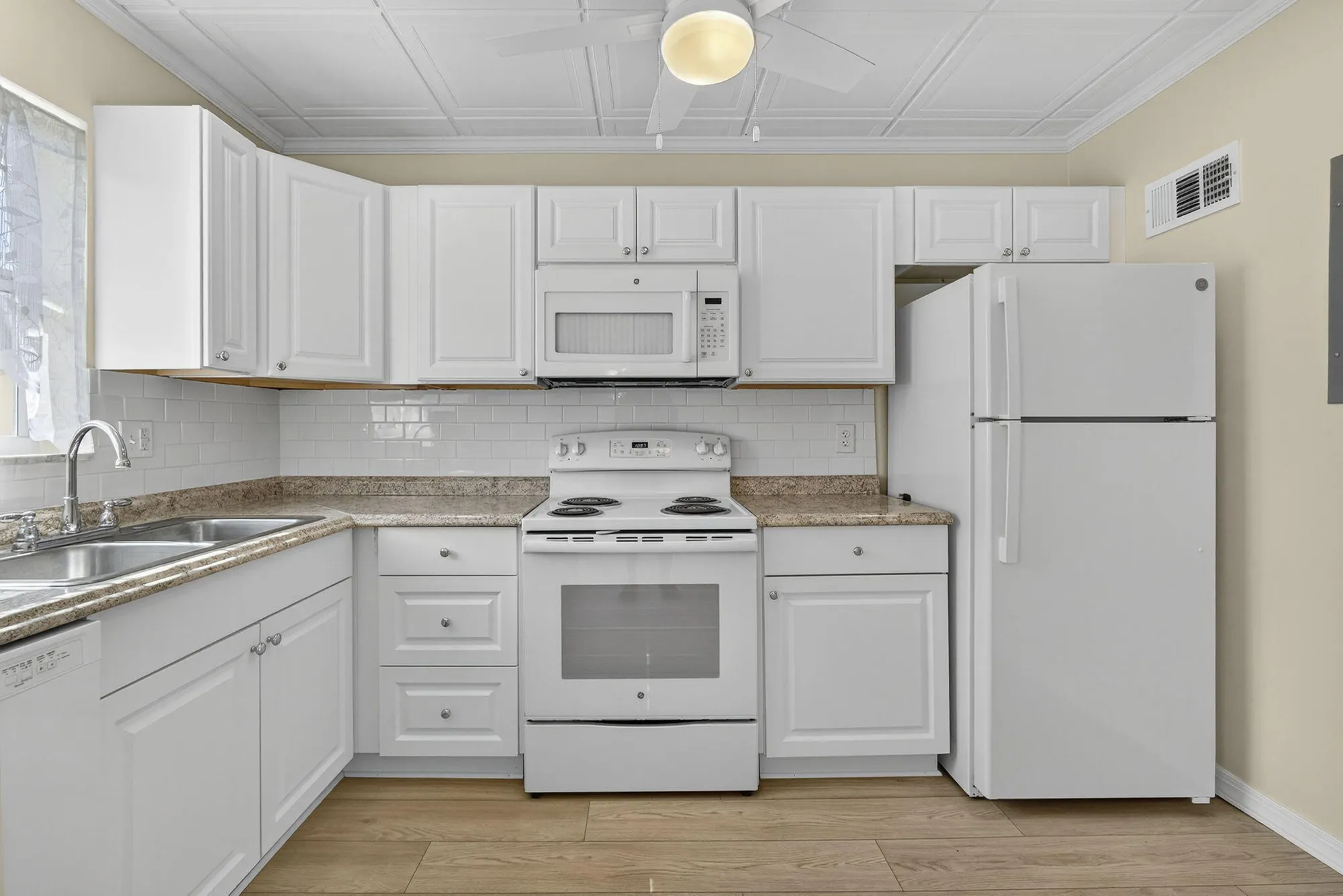 Property Slideshow image 11 of 44 | 51 stratford d, West Palm Beach, FL, 33417