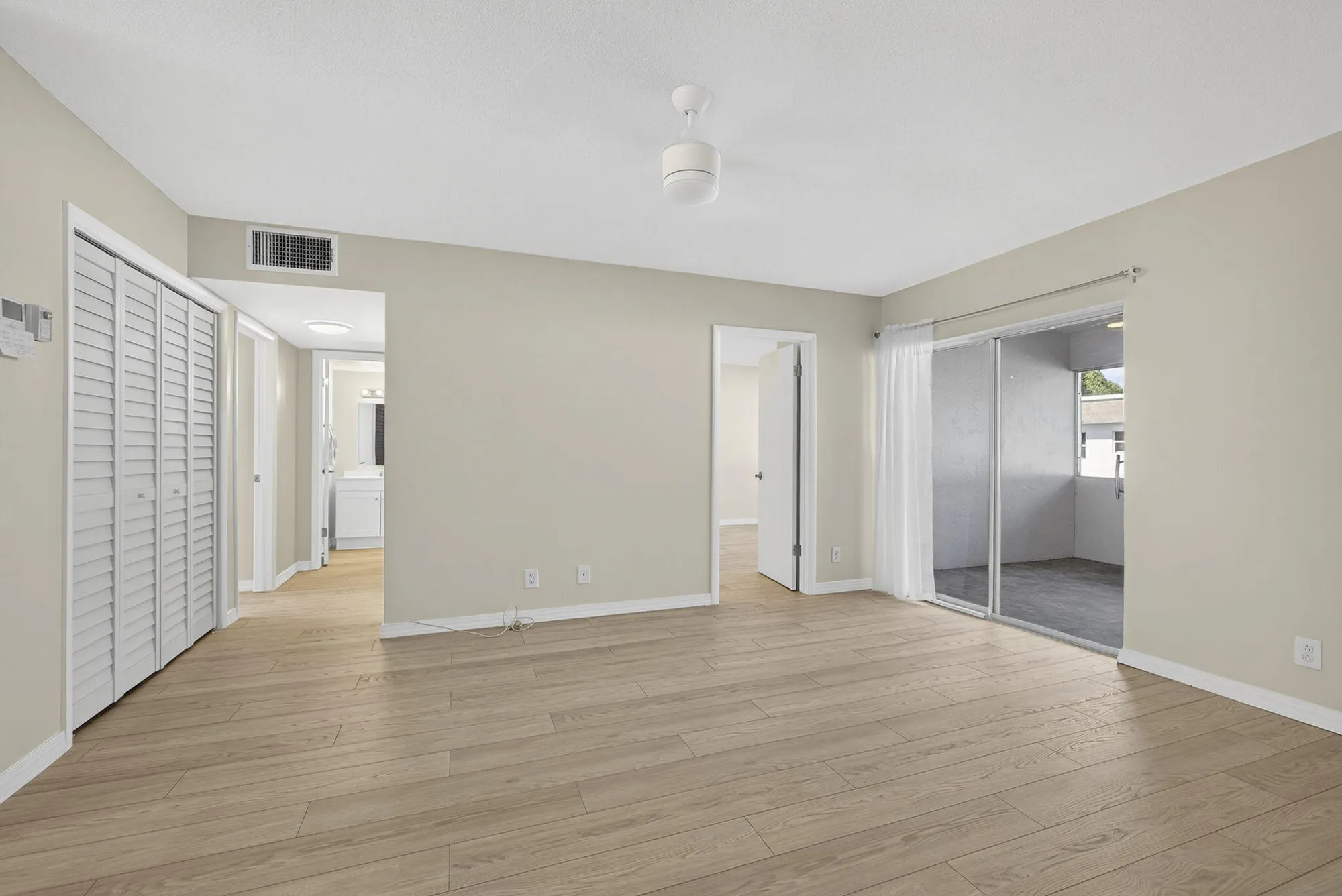 Property Slideshow image 5 of 44 | 51 stratford d, West Palm Beach, FL, 33417