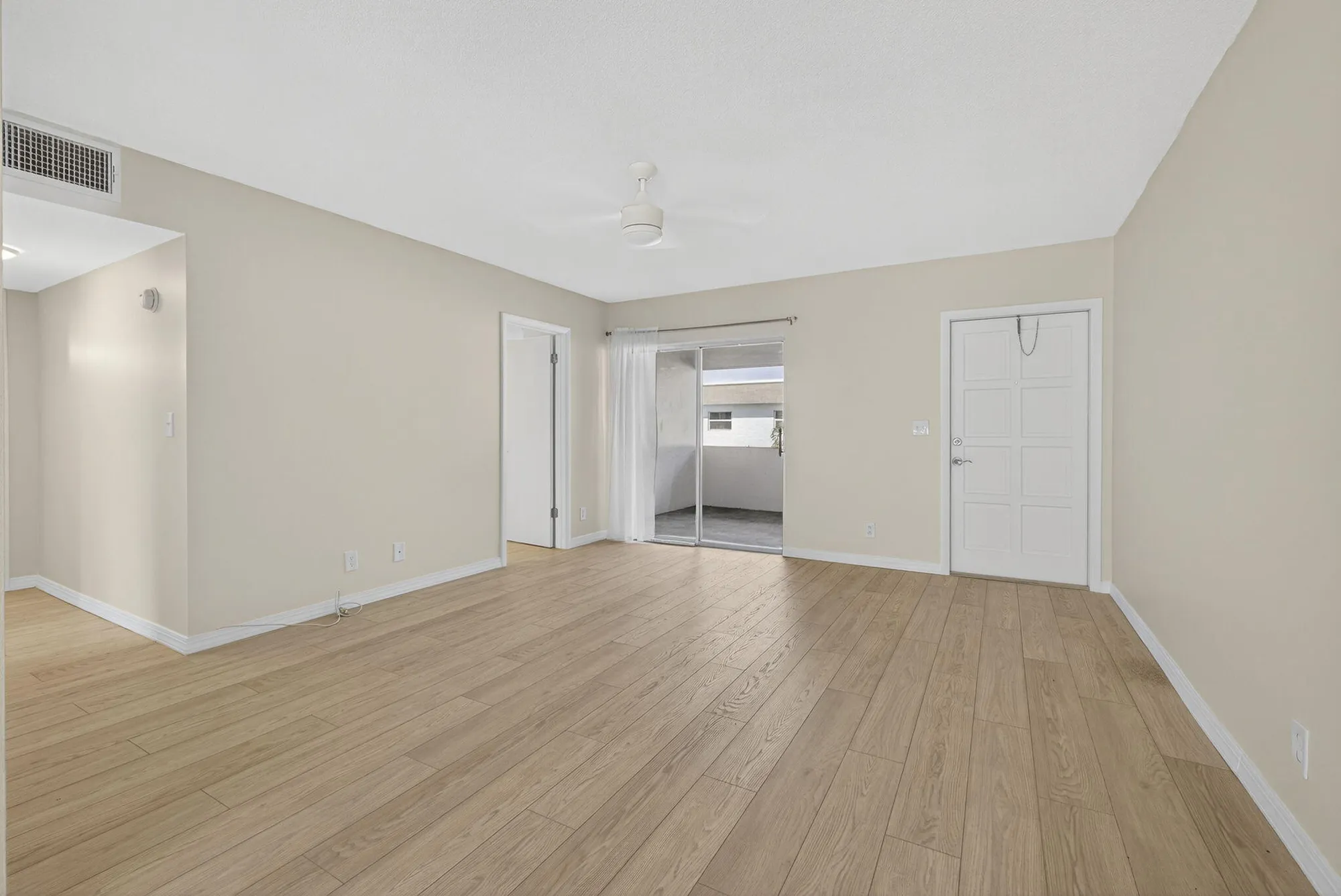 Property Slideshow image 6 of 44 | 51 stratford d, West Palm Beach, FL, 33417