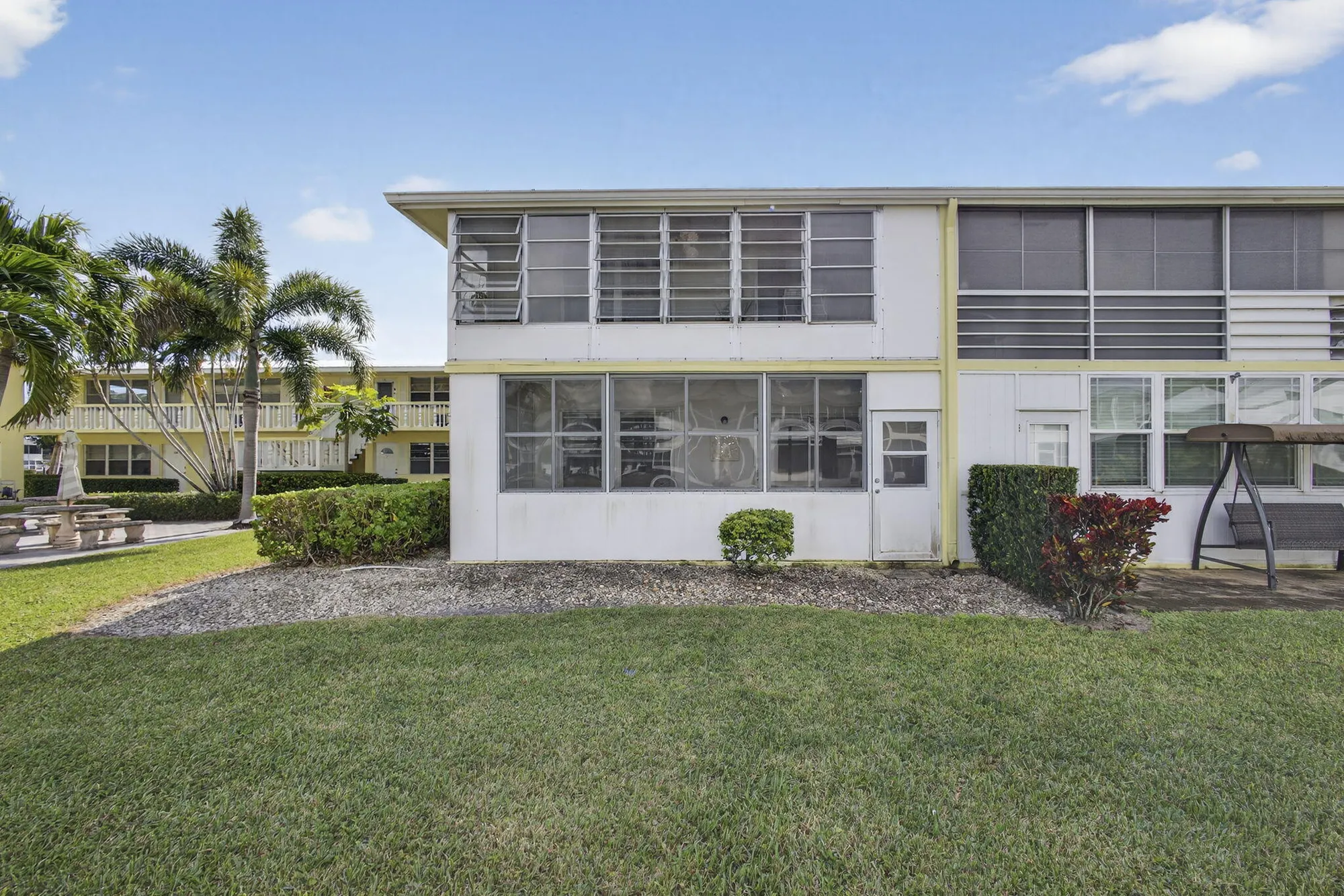 Property Slideshow image 28 of 44 | 100 sheffield e unit e, West Palm Beach, FL, 33417