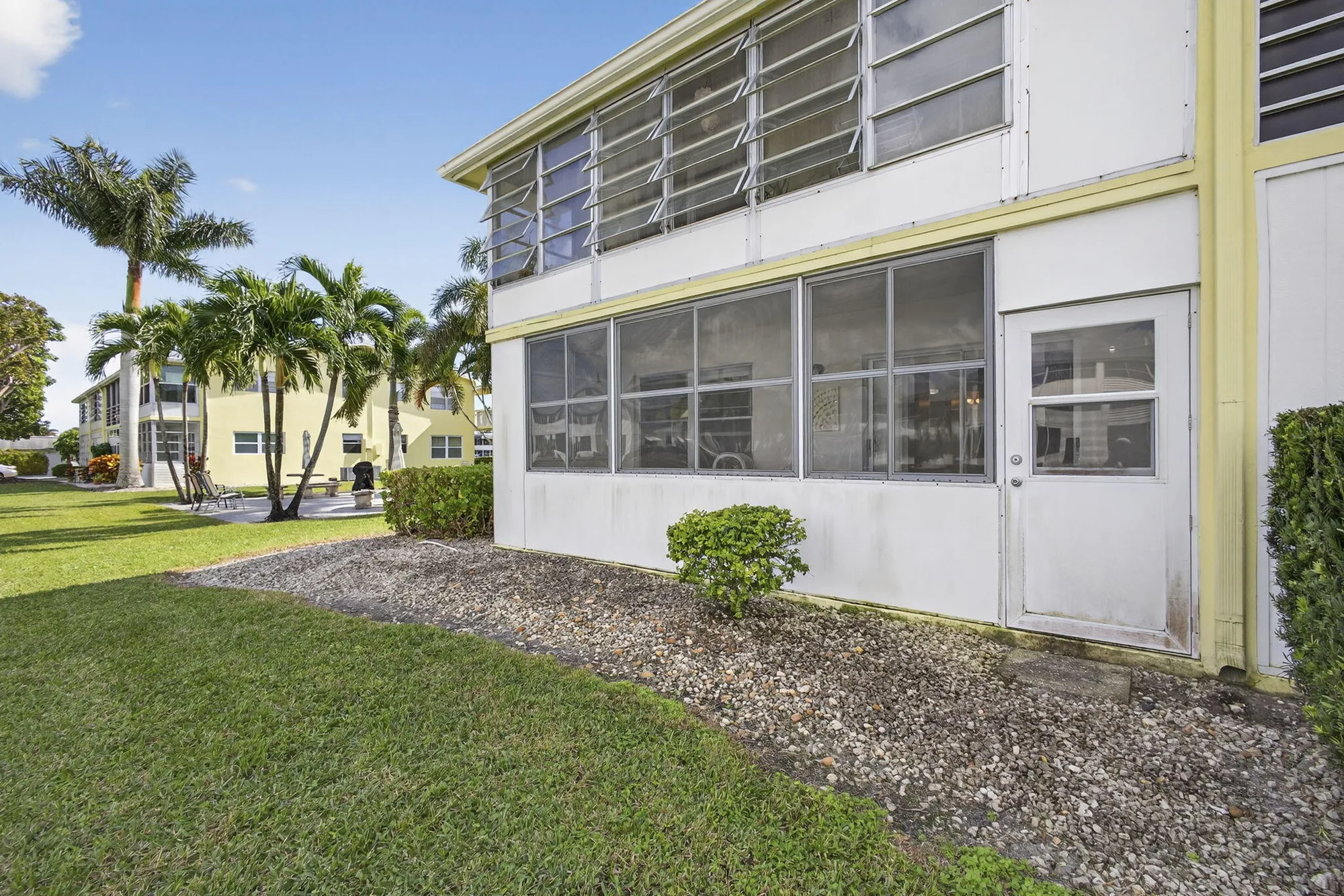 Property Slideshow image 29 of 44 | 100 sheffield e unit e, West Palm Beach, FL, 33417