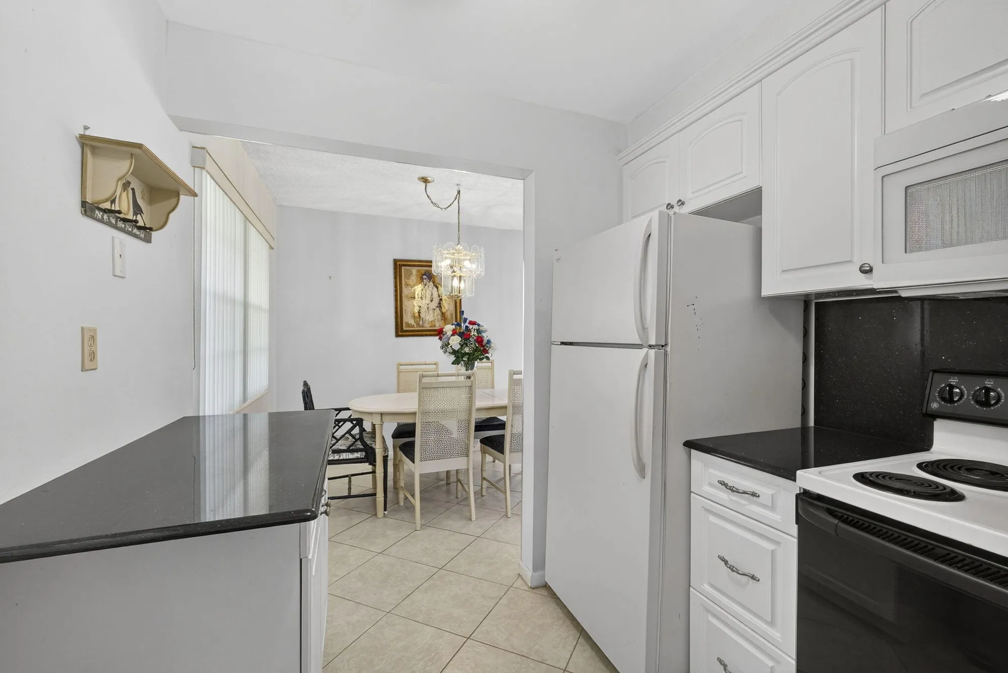 Property Slideshow image 12 of 44 | 100 sheffield e unit e, West Palm Beach, FL, 33417
