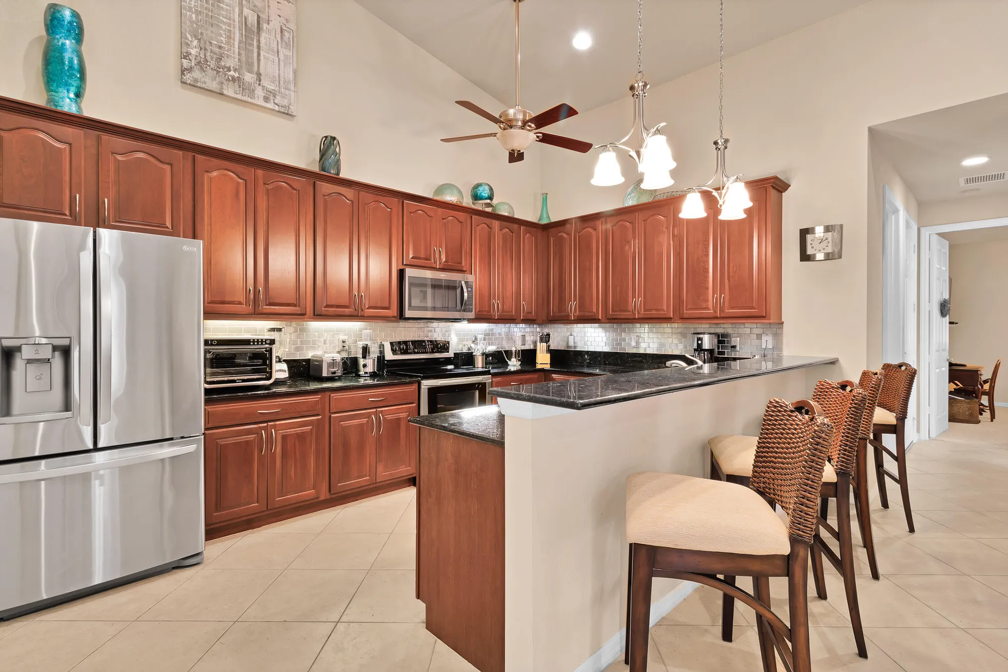 Property Slideshow image 8 of 34 | 6445 oxford cir unit 101, Vero Beach, FL, 32966