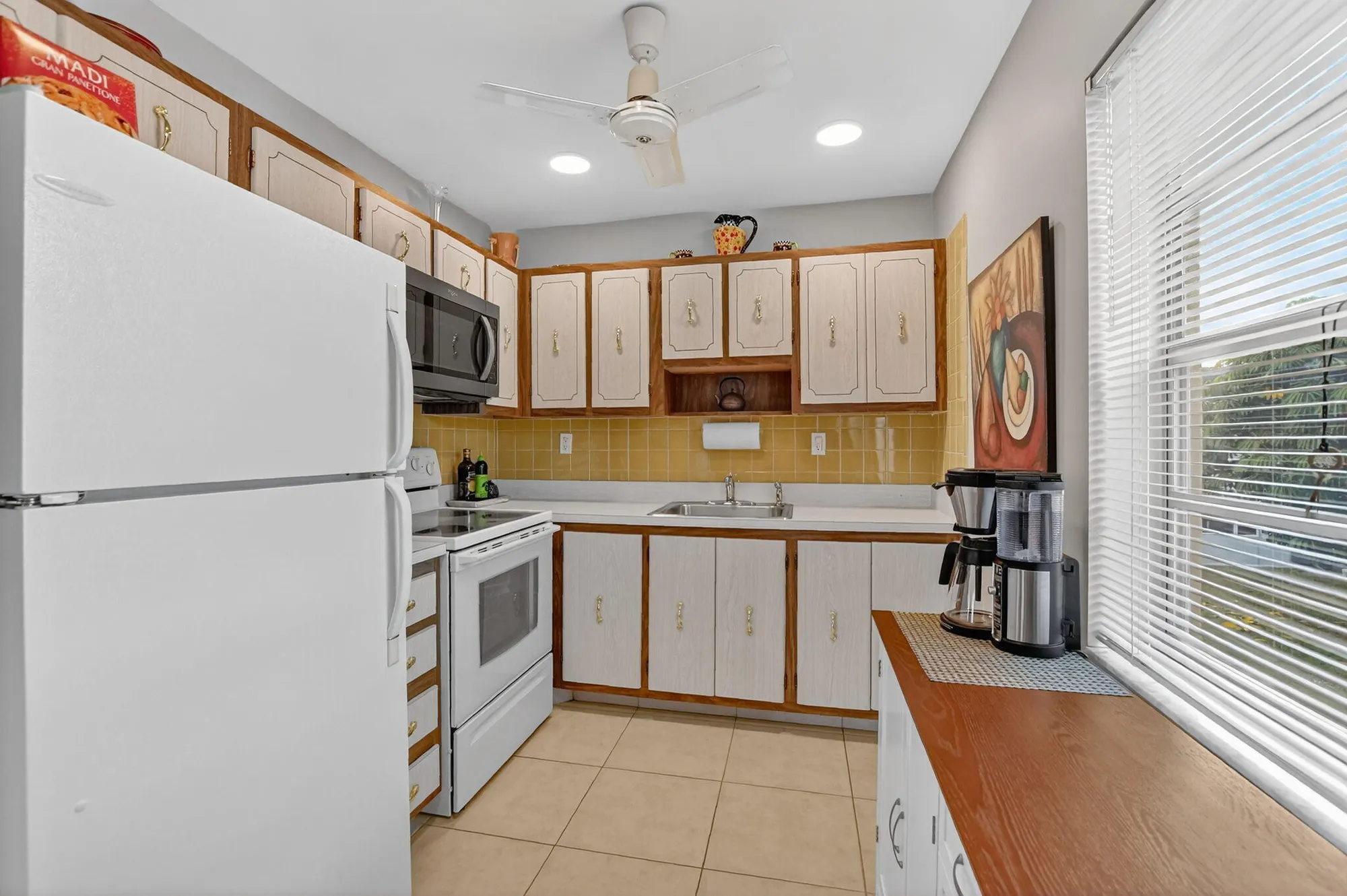 Property Slideshow image 10 of 64 | 74 burgundy b b, Delray Beach, FL, 33484