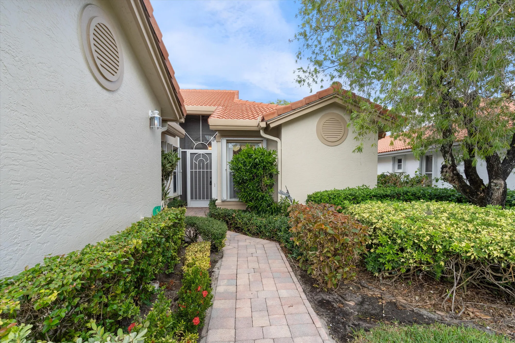 Property Slideshow image 2 of 32 | 7741 springwater pl b, Boynton Beach, FL, 33437