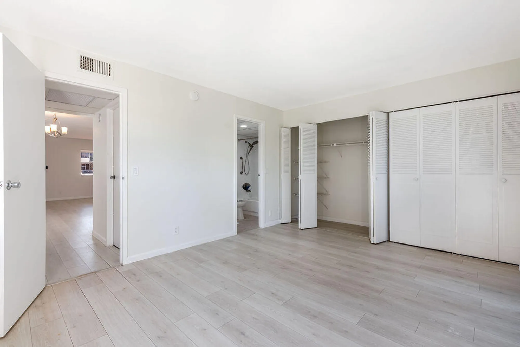 Property Slideshow image 14 of 32 | 7 saxony a, Delray Beach, FL, 33446