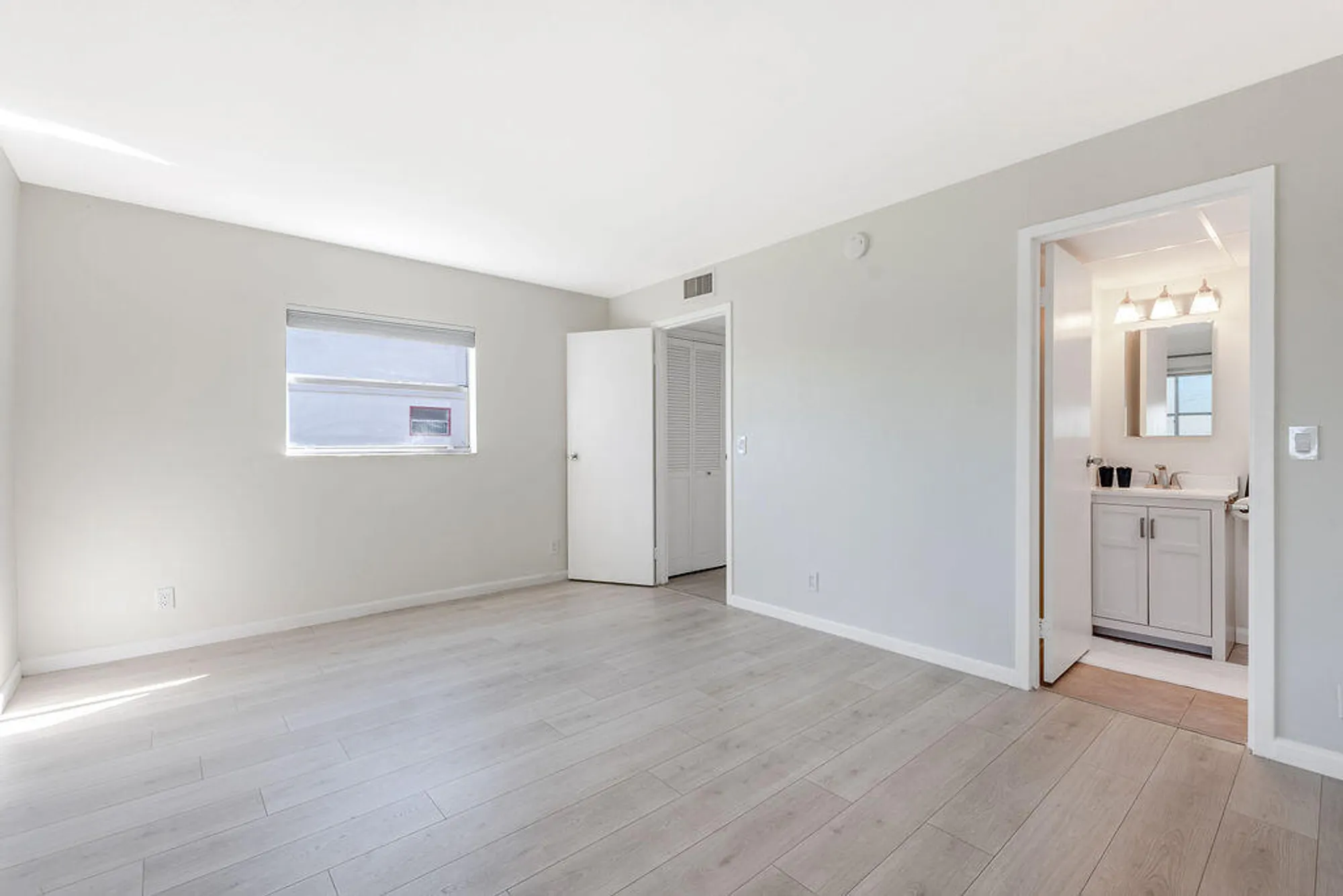 Property Slideshow image 16 of 32 | 7 saxony a, Delray Beach, FL, 33446