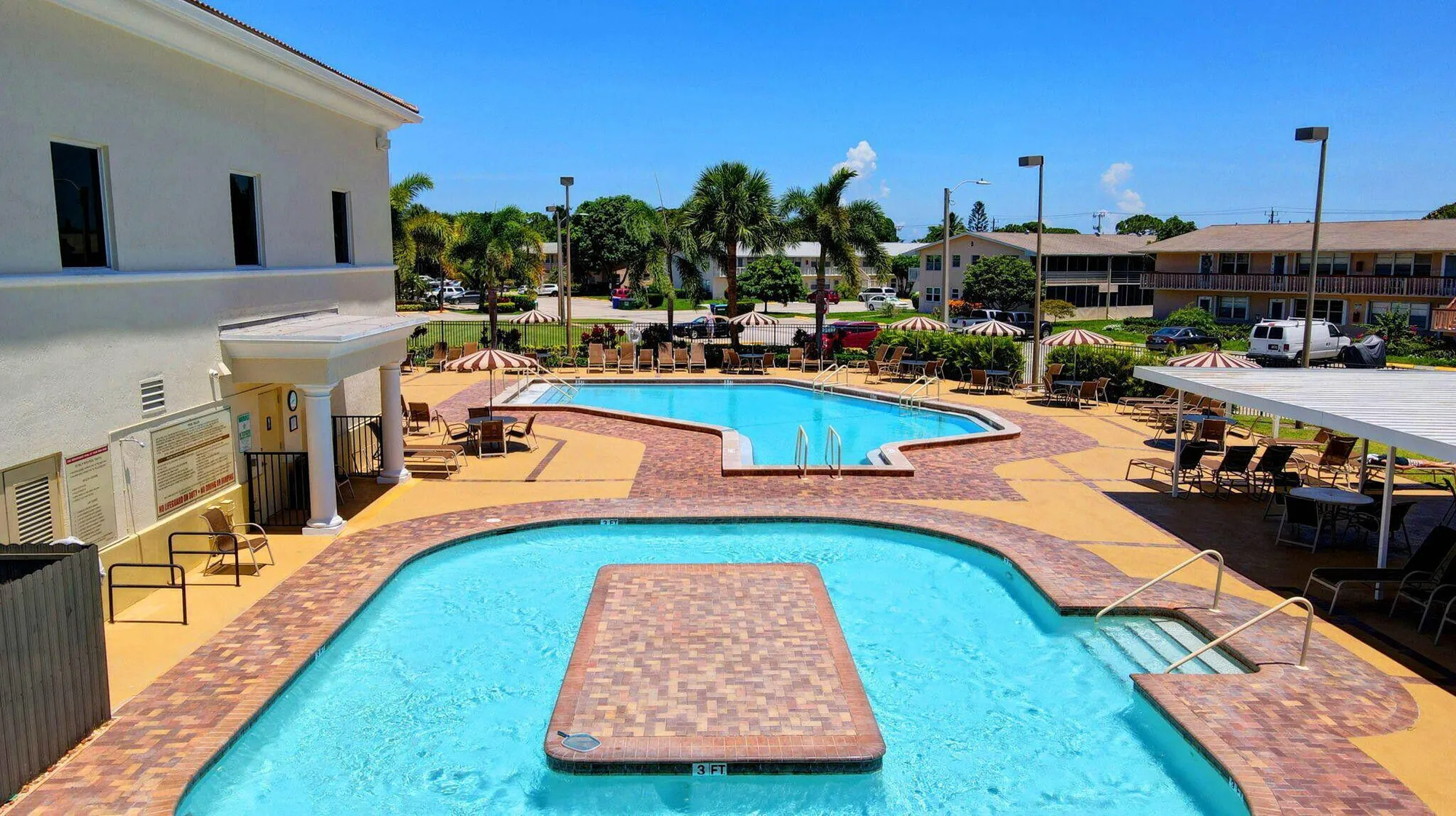 Property Slideshow image 35 of 38 | 207 wellington e unit e, West Palm Beach, FL, 33417