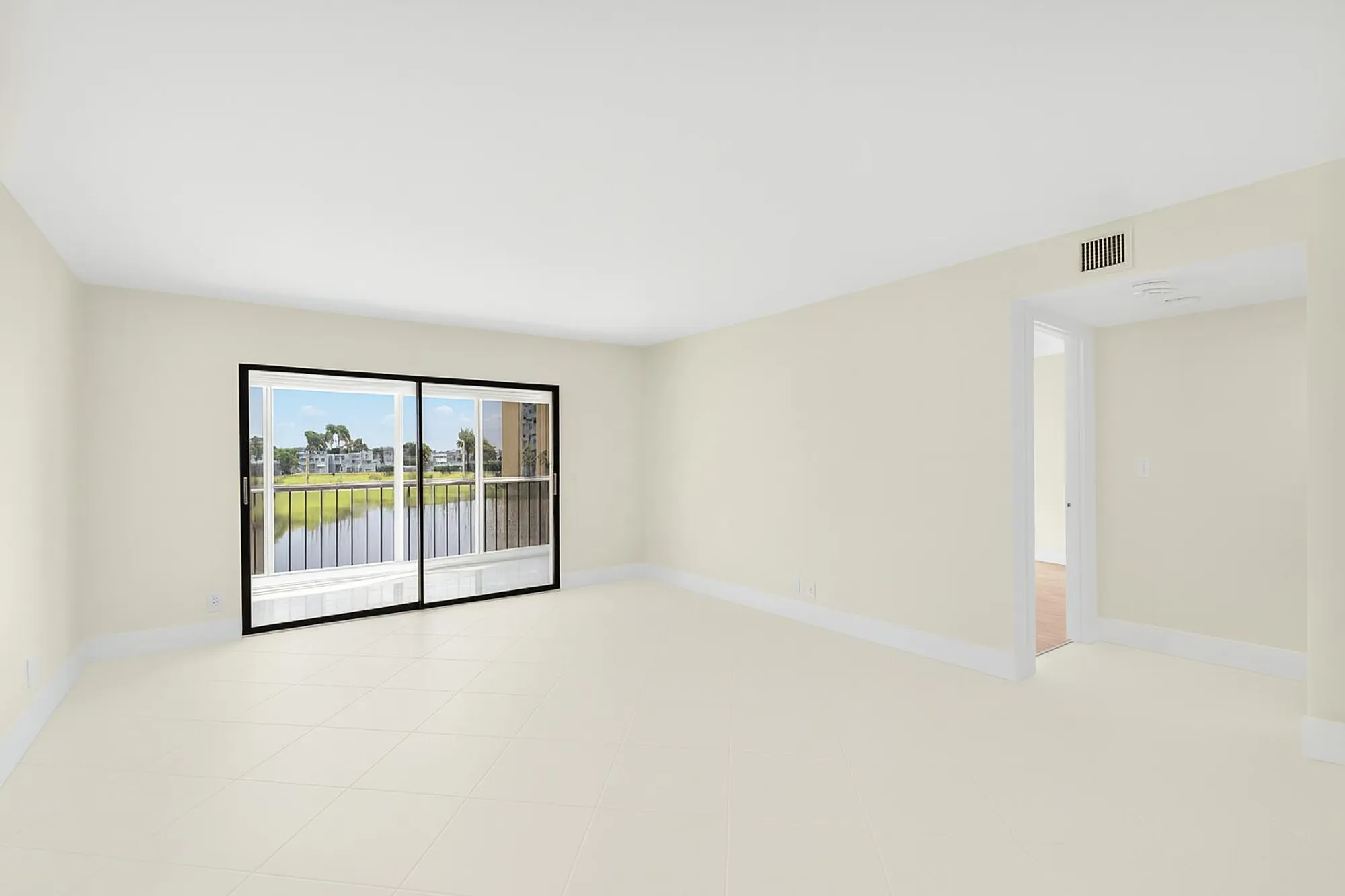 Property Slideshow image 4 of 47 | 7270 ashford pl 208, Delray Beach, FL, 33446