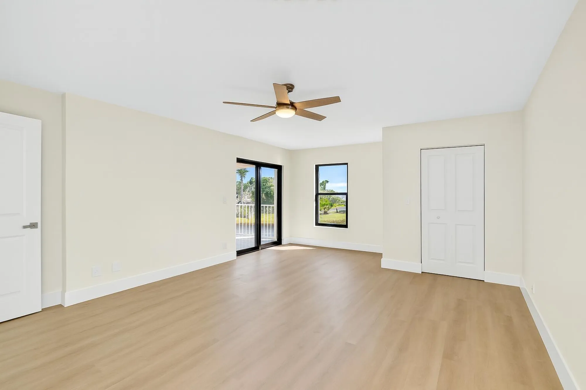 Property Slideshow image 10 of 47 | 7270 ashford pl 208, Delray Beach, FL, 33446