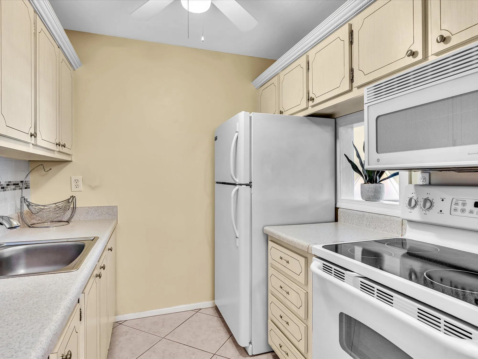 Property Slideshow image 12 of 55 | 2542 s federal hwy # 0190, Boynton Beach, FL, 33435