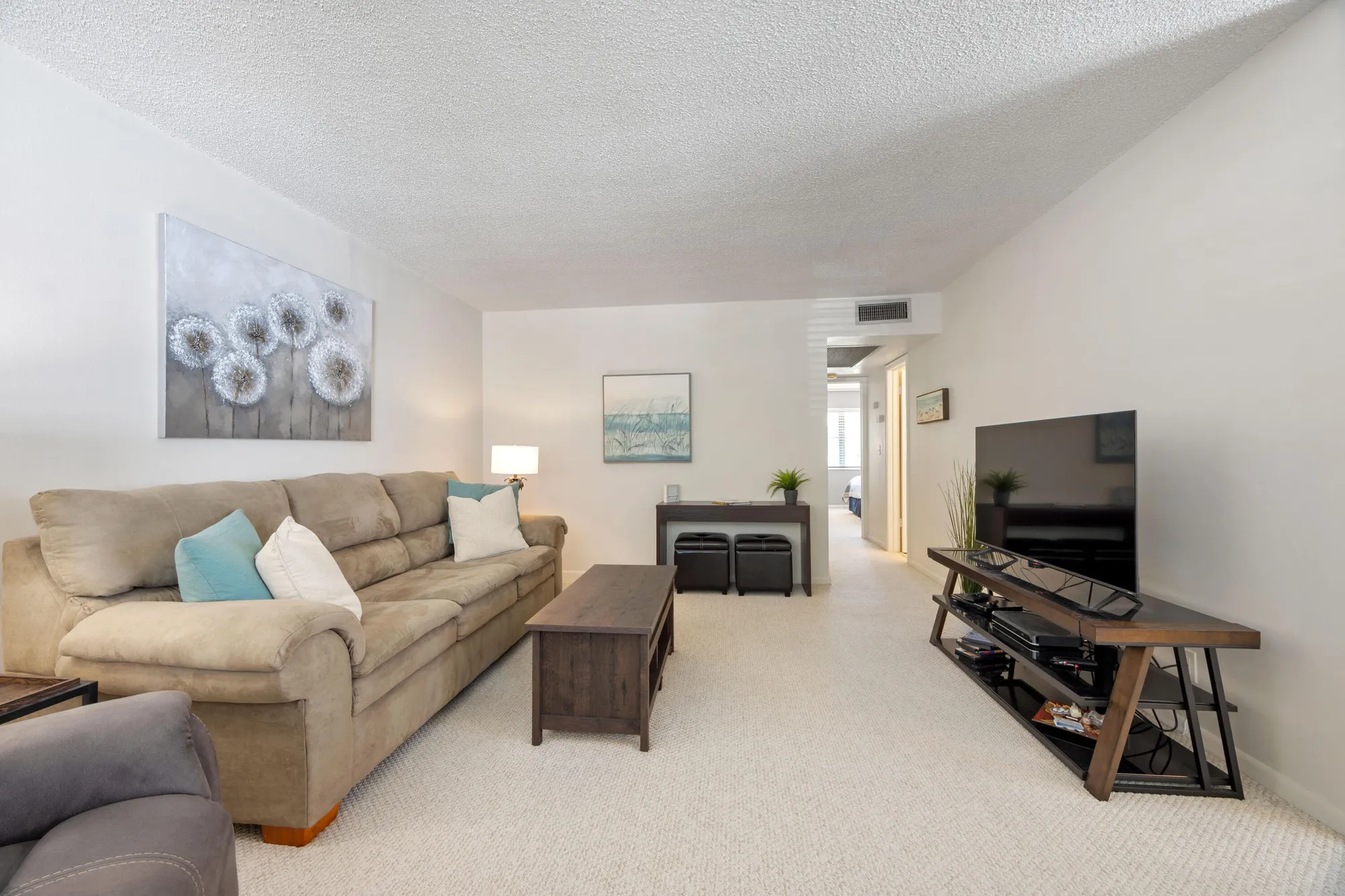 Property Slideshow image 3 of 15 | 419 sheffield q q, West Palm Beach, FL, 33417