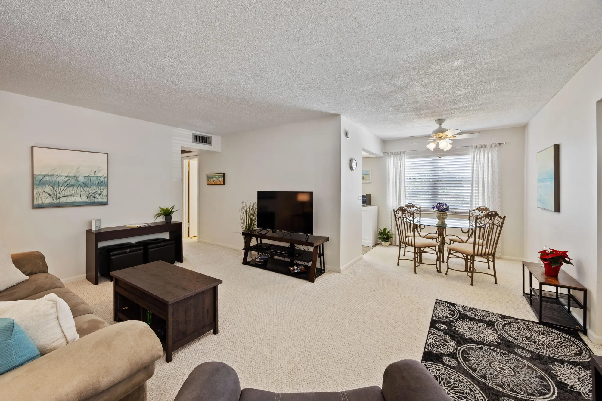 Property Slideshow image 5 of 15 | 419 sheffield q q, West Palm Beach, FL, 33417