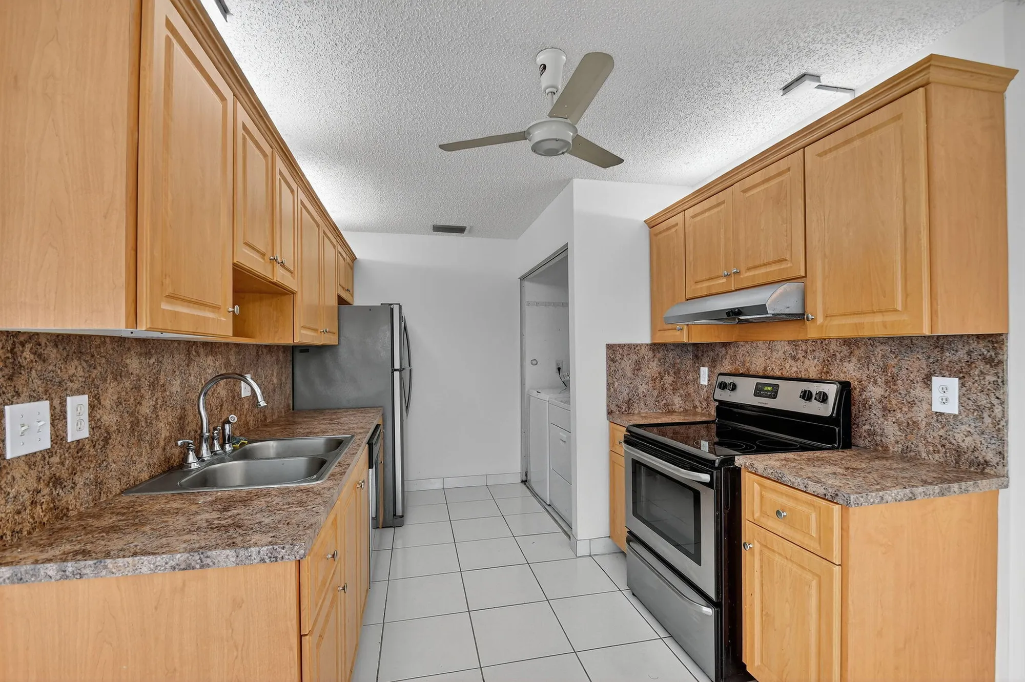Property Slideshow image 13 of 56 | 5311 mariesa ave, West Palm Beach, FL, 33417
