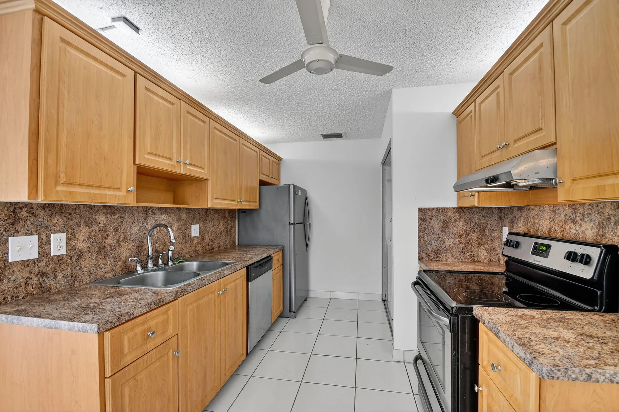 Property Slideshow image 12 of 56 | 5311 mariesa ave, West Palm Beach, FL, 33417