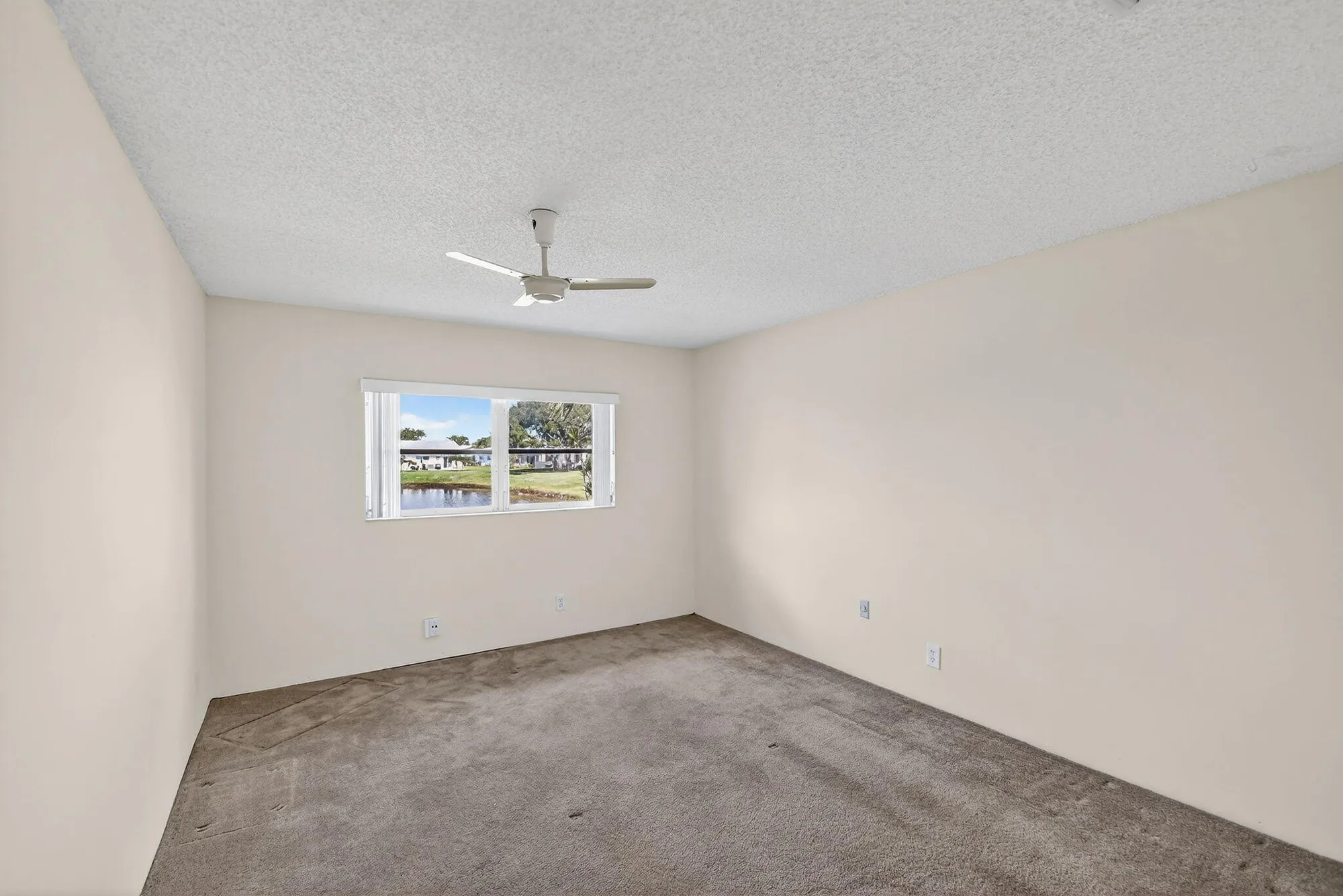 Property Slideshow image 16 of 56 | 5311 mariesa ave, West Palm Beach, FL, 33417