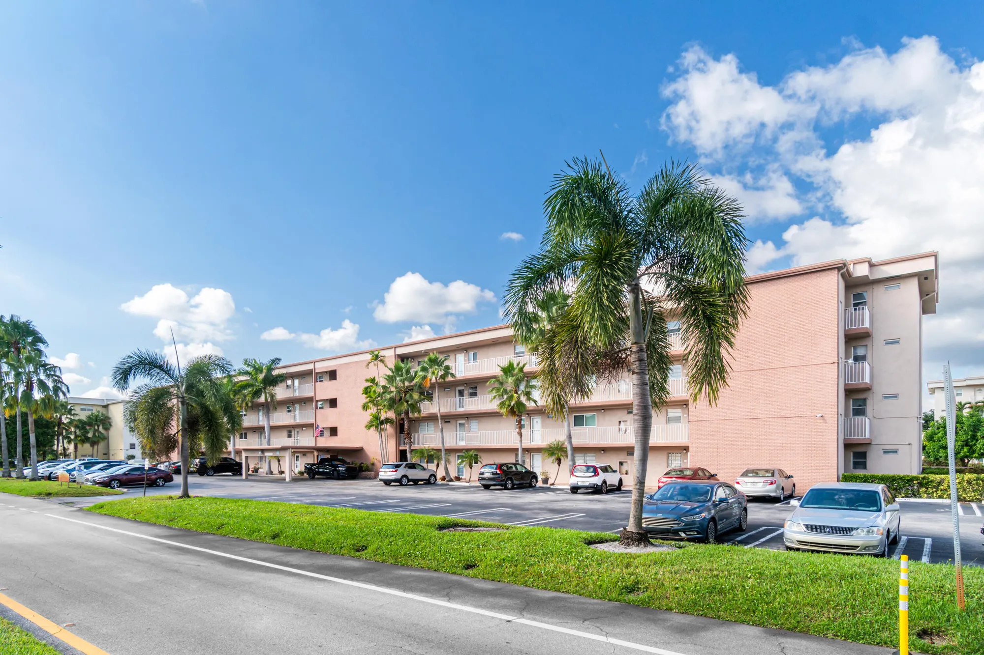 Property Slideshow image 1 of 44 | 2615 ne 1st ct apt 303, Boynton Beach, FL, 33435