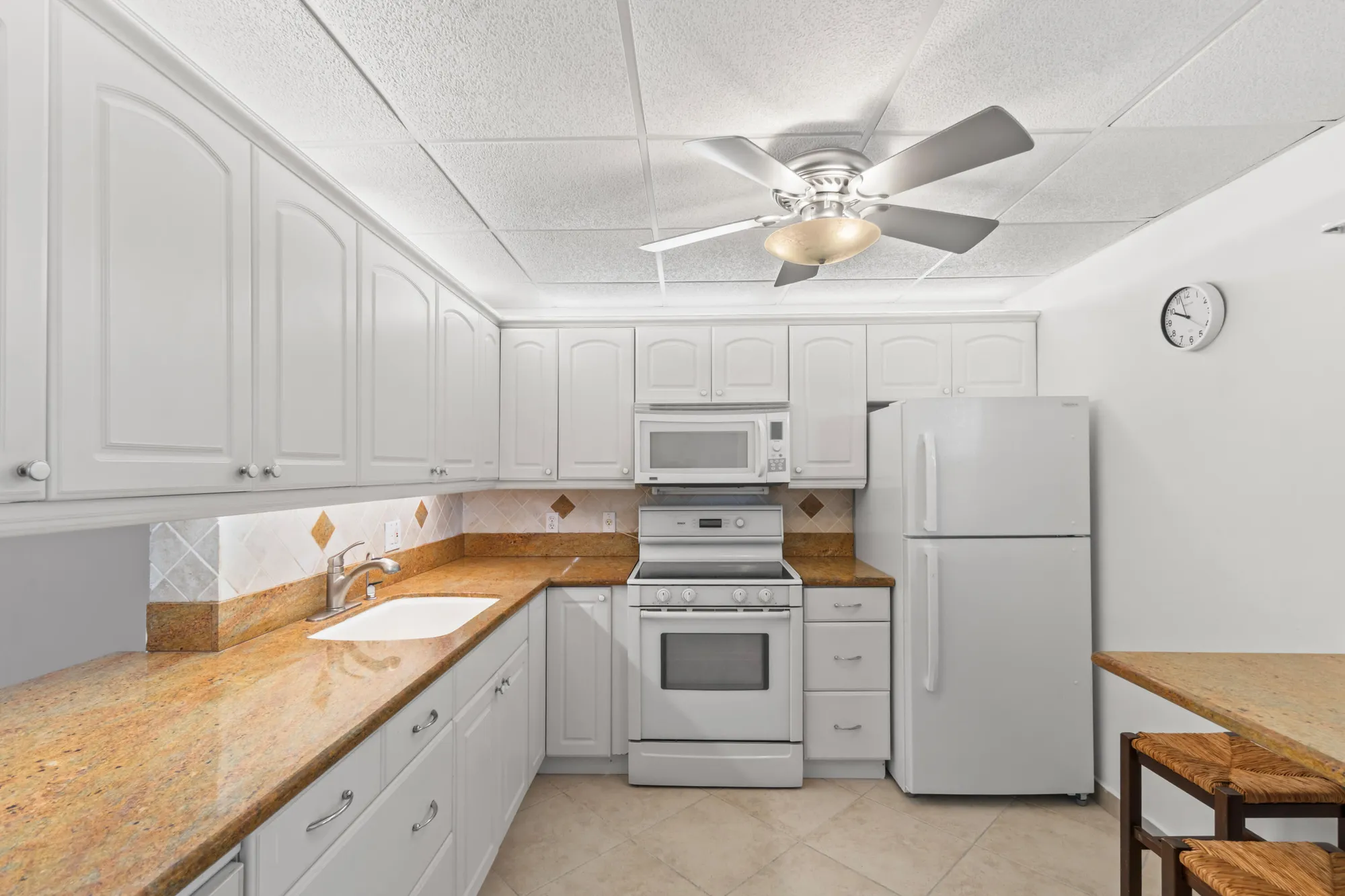 Property Slideshow image 13 of 44 | 2615 ne 1st ct apt 303, Boynton Beach, FL, 33435