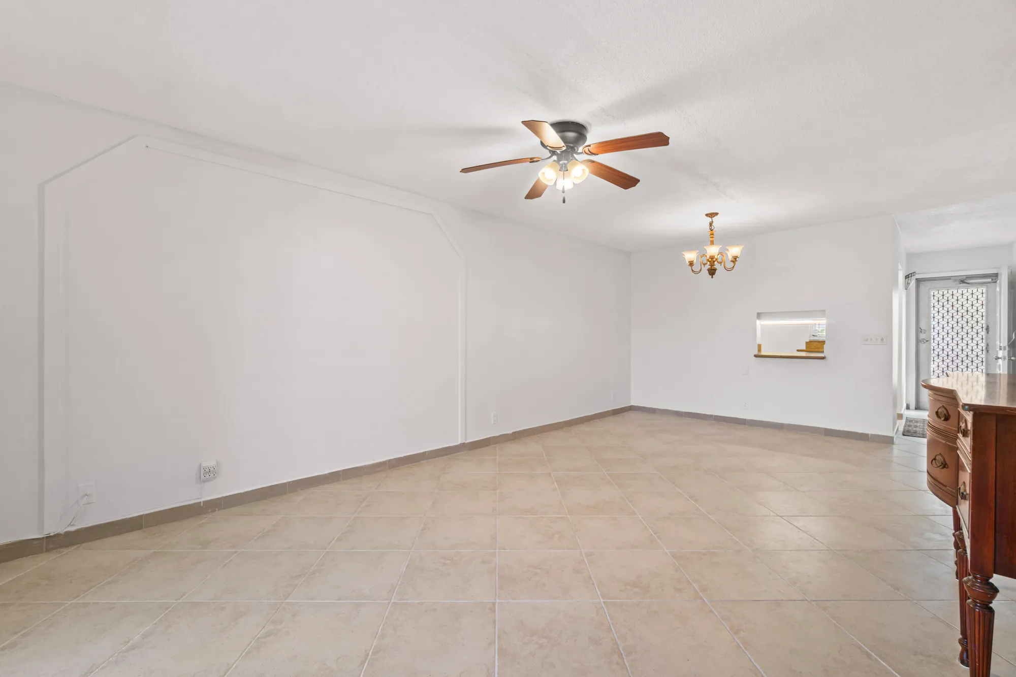 Property Slideshow image 21 of 44 | 2615 ne 1st ct apt 303, Boynton Beach, FL, 33435