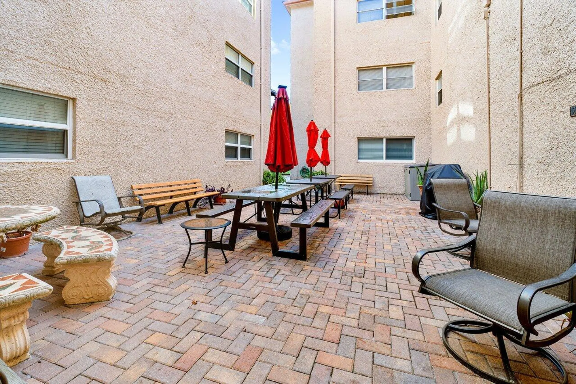 Property Slideshow image 36 of 44 | 2615 ne 1st ct apt 303, Boynton Beach, FL, 33435