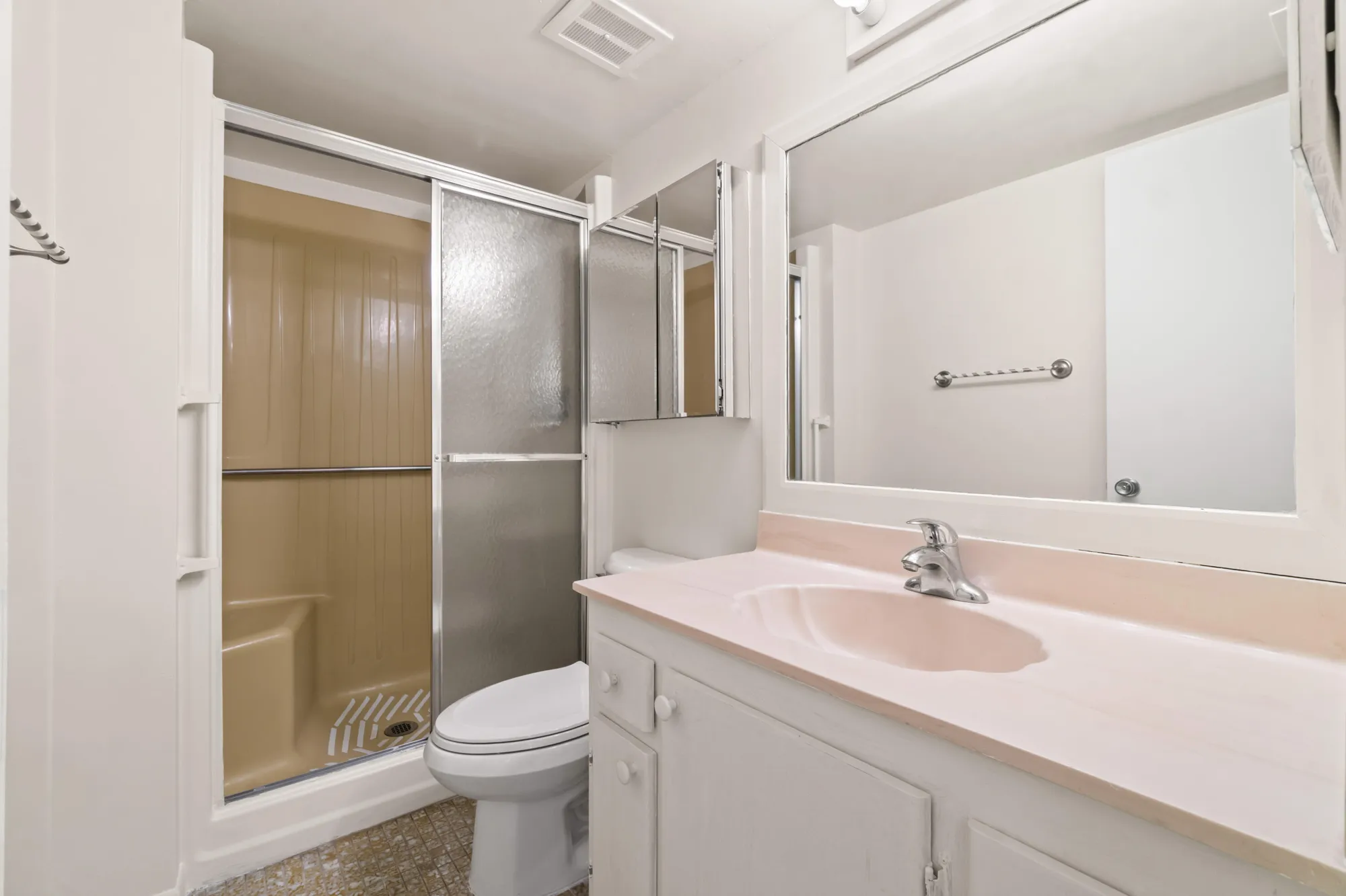 Property Slideshow image 34 of 44 | 2615 ne 1st ct apt 303, Boynton Beach, FL, 33435