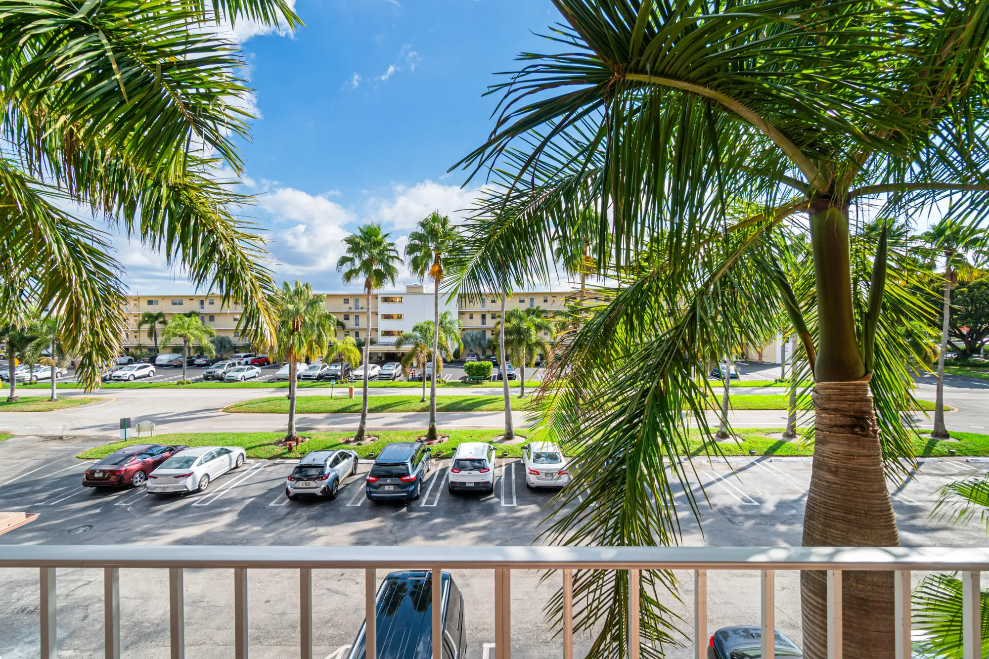 Property Slideshow image 10 of 44 | 2615 ne 1st ct apt 303, Boynton Beach, FL, 33435