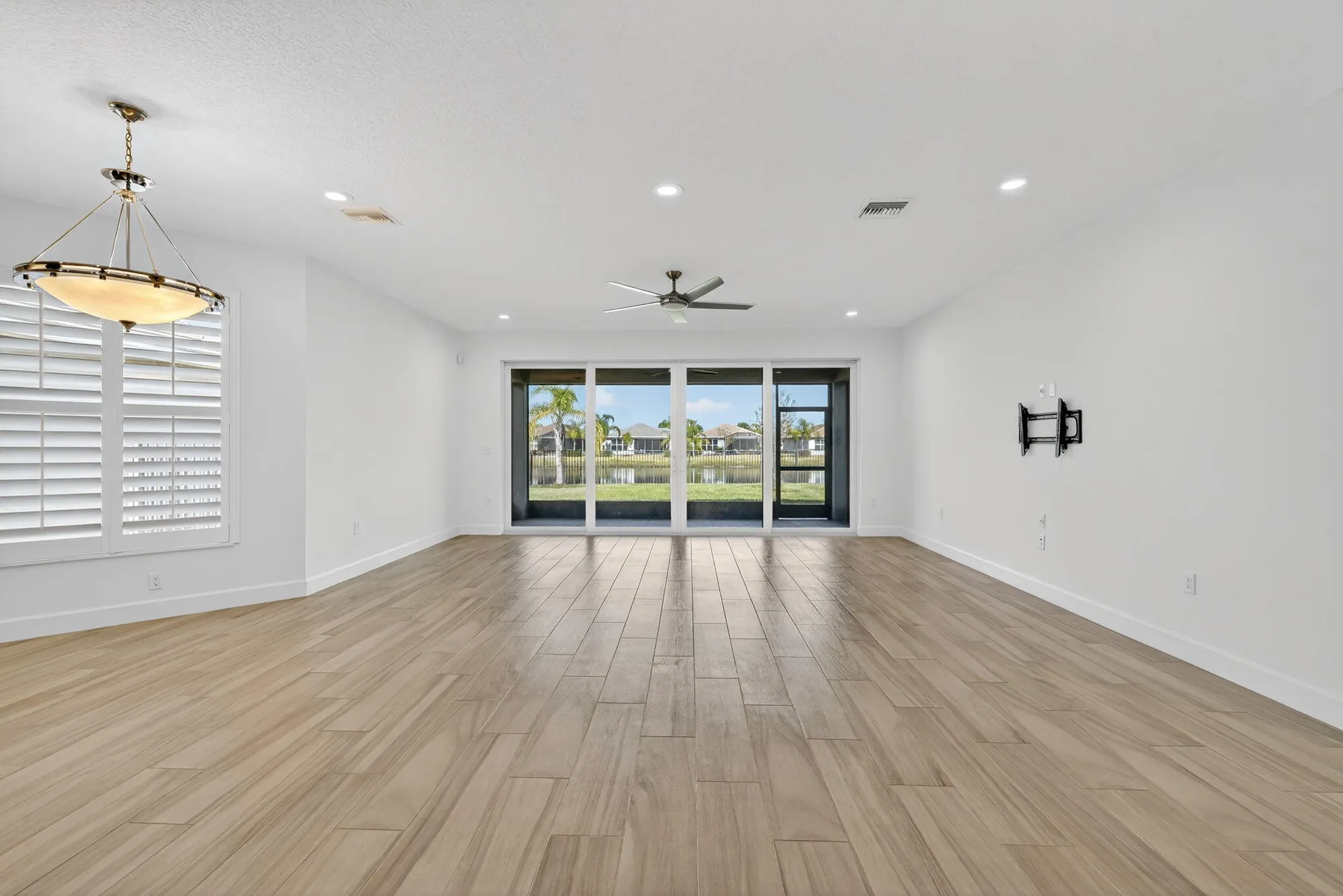 Property Slideshow image 23 of 84 | 11701 sw sailfish isles way, Port Saint Lucie, FL, 34987
