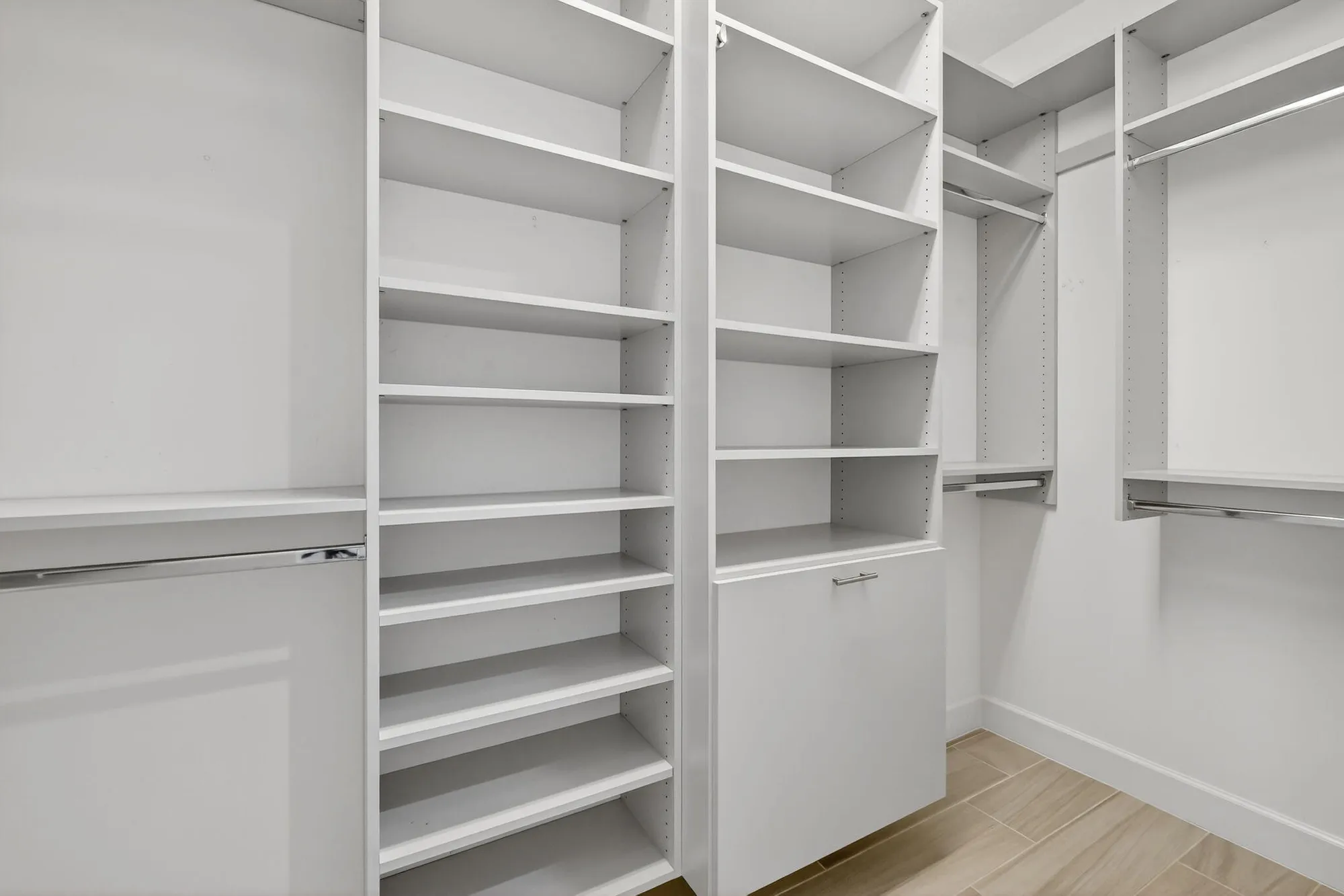 Property Slideshow image 34 of 84 | 11701 sw sailfish isles way, Port Saint Lucie, FL, 34987