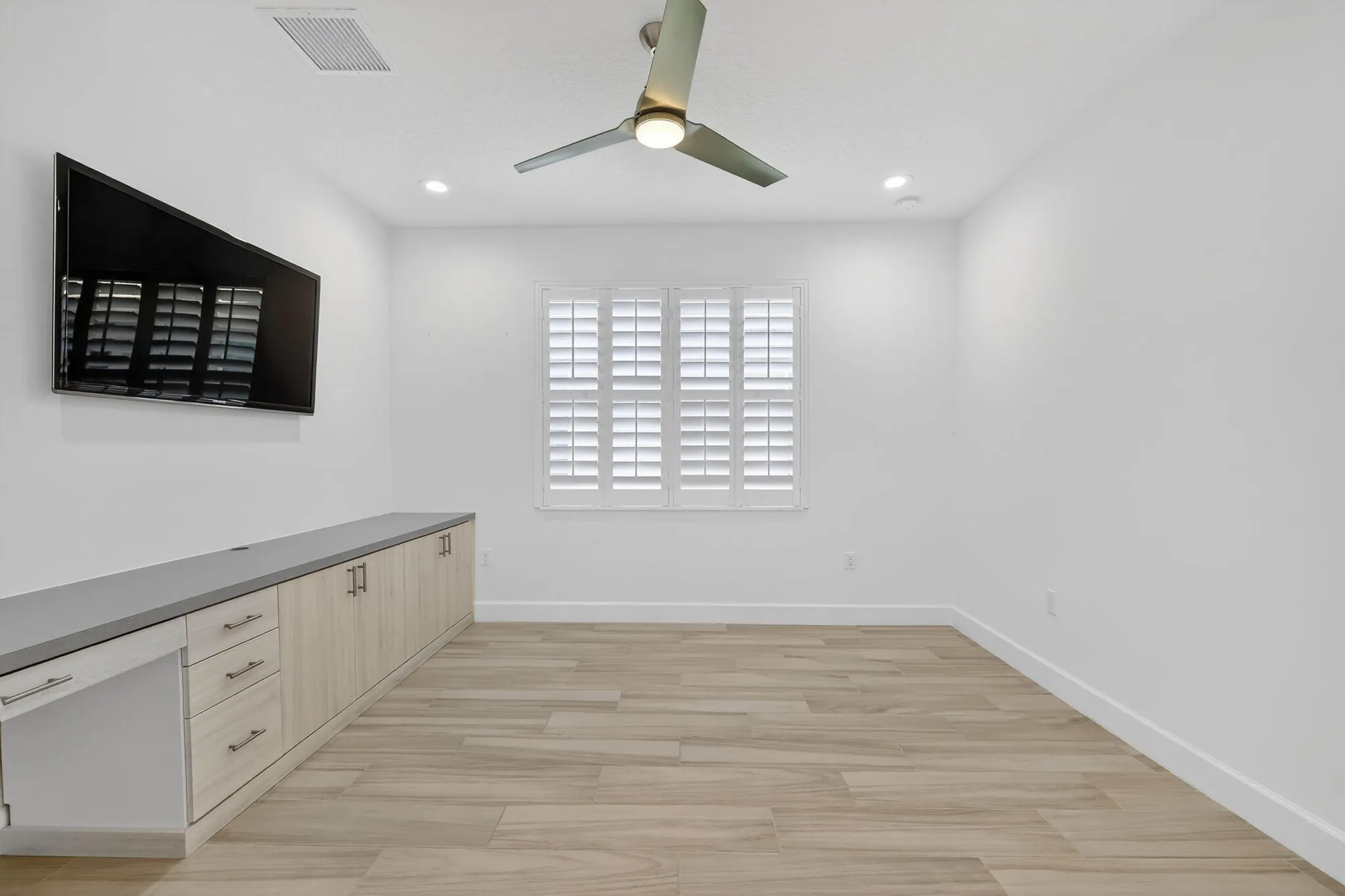 Property Slideshow image 38 of 84 | 11701 sw sailfish isles way, Port Saint Lucie, FL, 34987