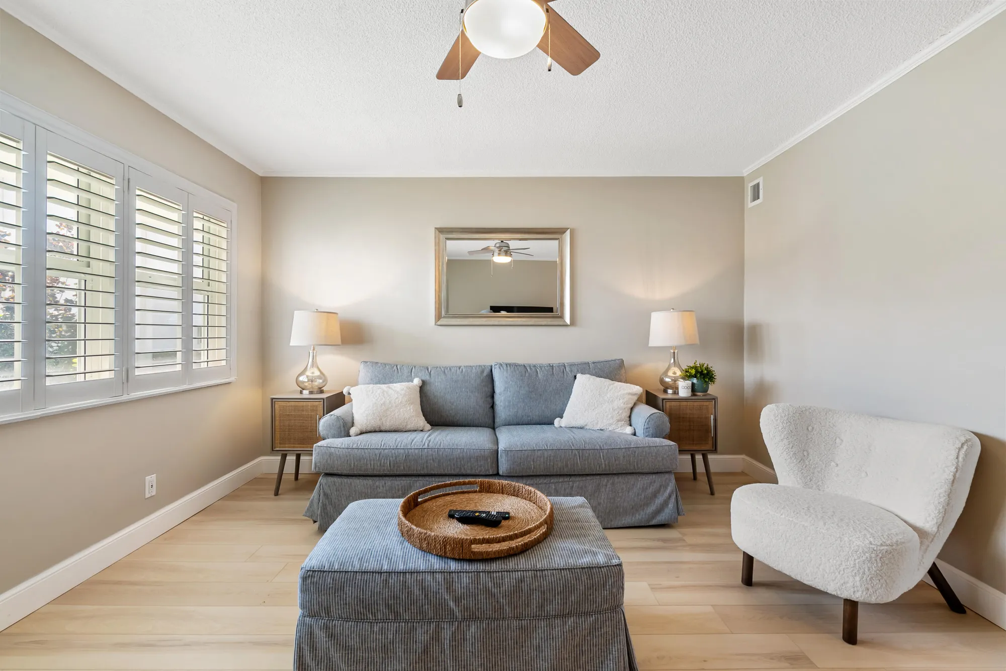 Property Slideshow image 12 of 39 | 210 horizons e 111, Boynton Beach, FL, 33435