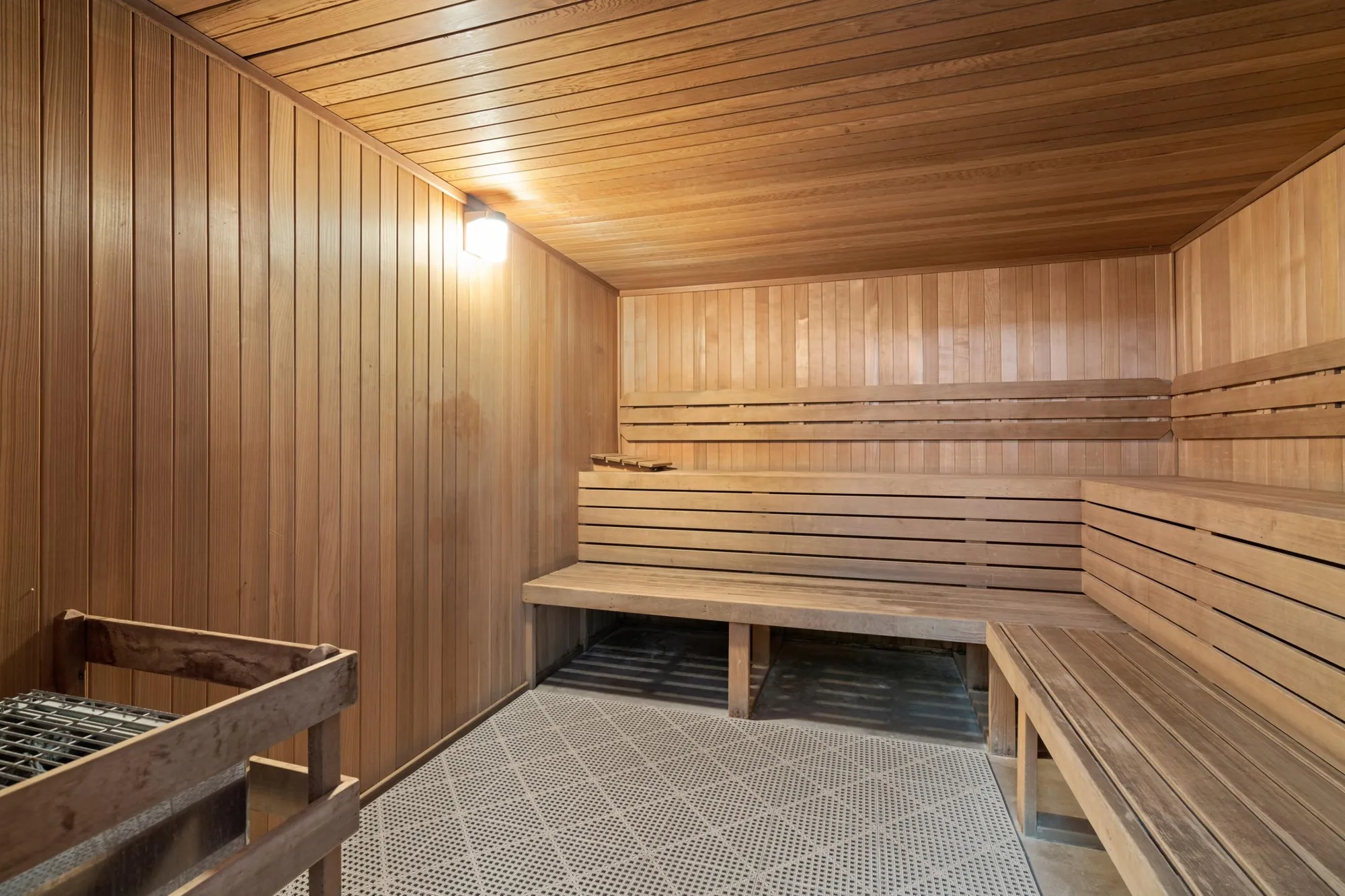 Property Slideshow image 34 of 51 | 3832 rowena cir, West Palm Beach, FL, 33417