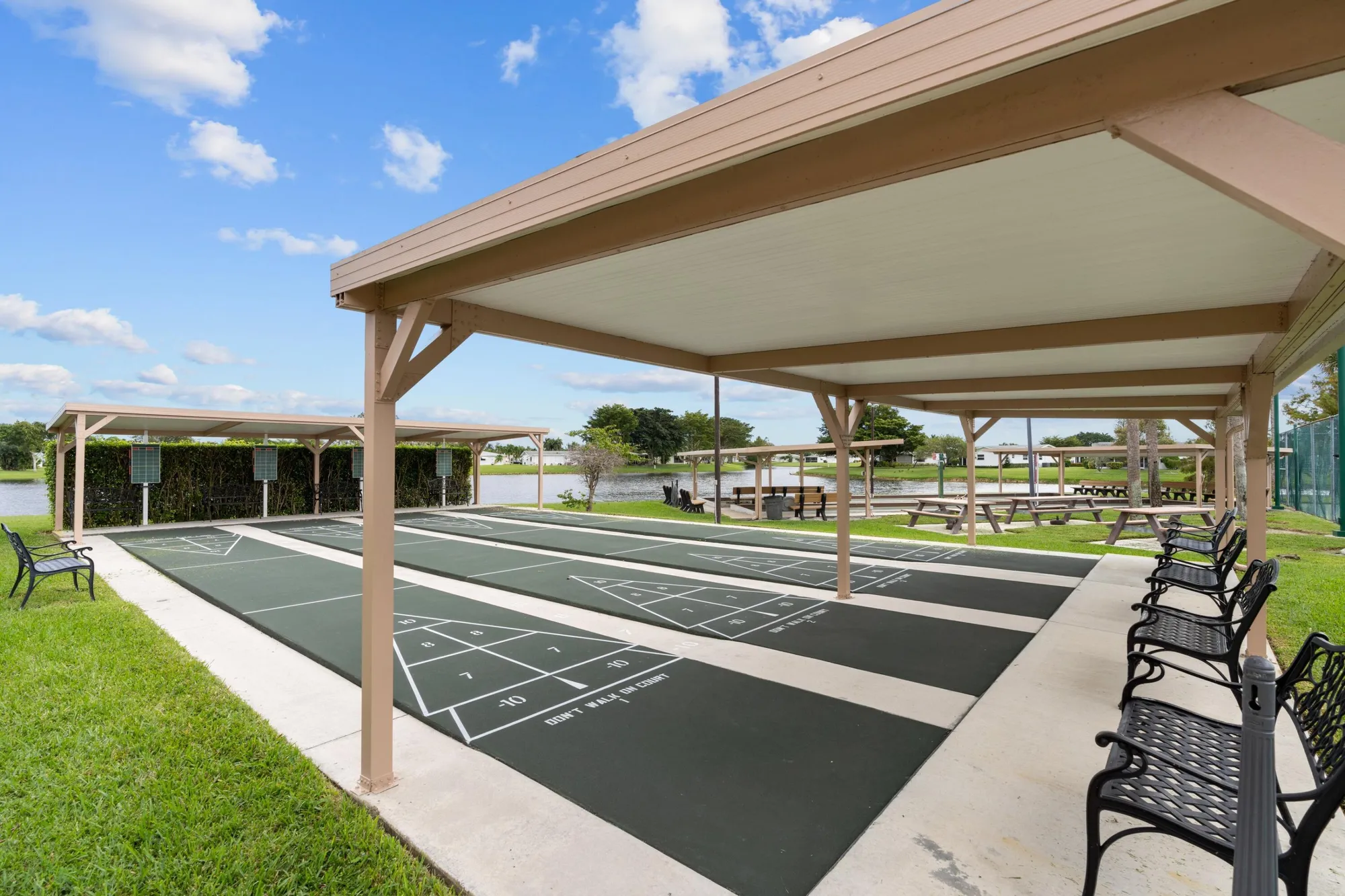 Property Slideshow image 32 of 51 | 3832 rowena cir, West Palm Beach, FL, 33417