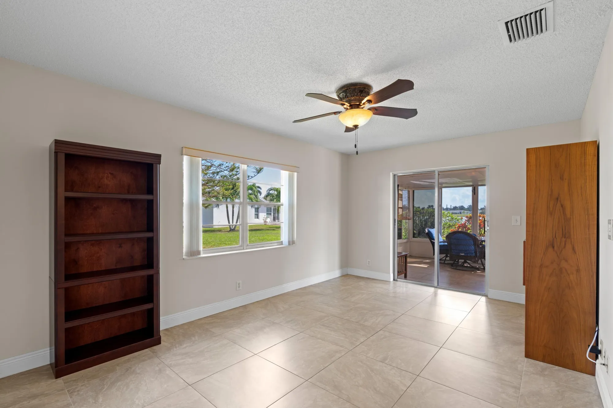 Property Slideshow image 8 of 51 | 3832 rowena cir, West Palm Beach, FL, 33417