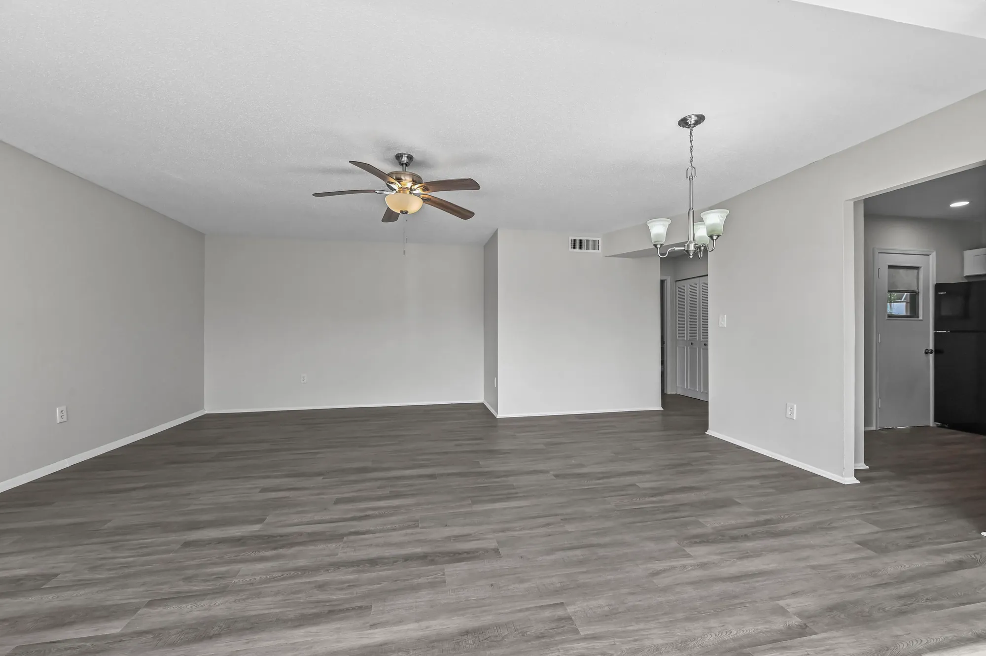 Property Slideshow image 5 of 36 | 6 greenway vlg 212, Royal Palm Beach, FL, 33411