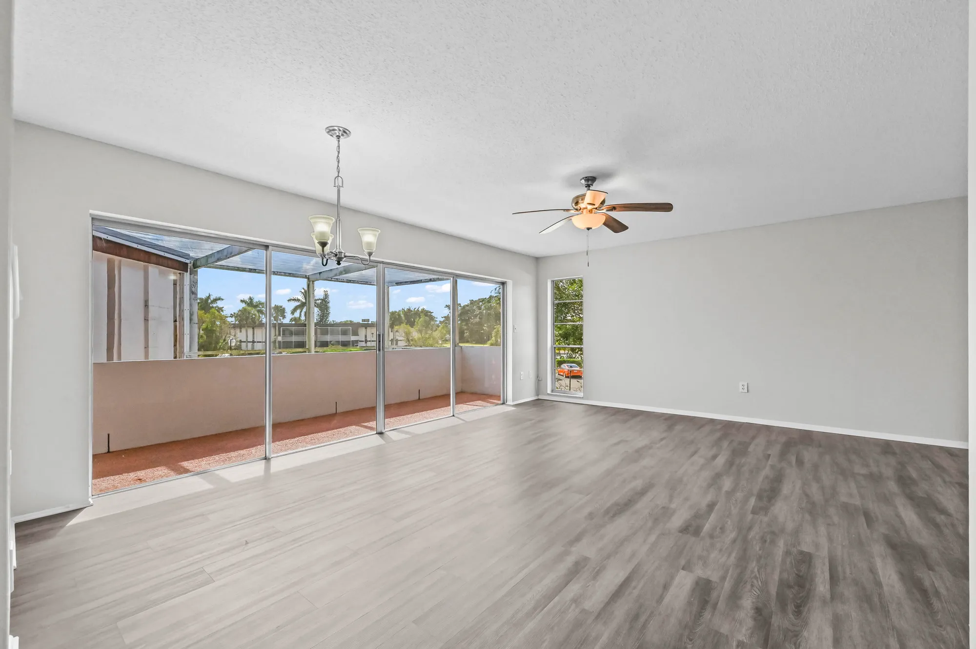 Property Slideshow image 6 of 36 | 6 greenway vlg 212, Royal Palm Beach, FL, 33411