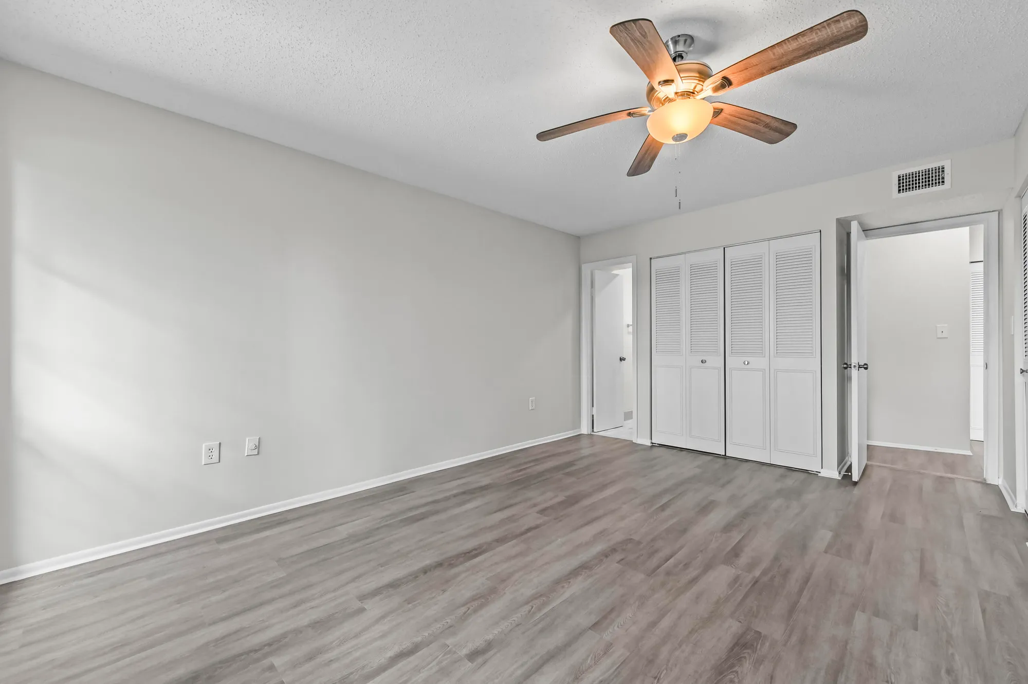 Property Slideshow image 20 of 36 | 6 greenway vlg 212, Royal Palm Beach, FL, 33411