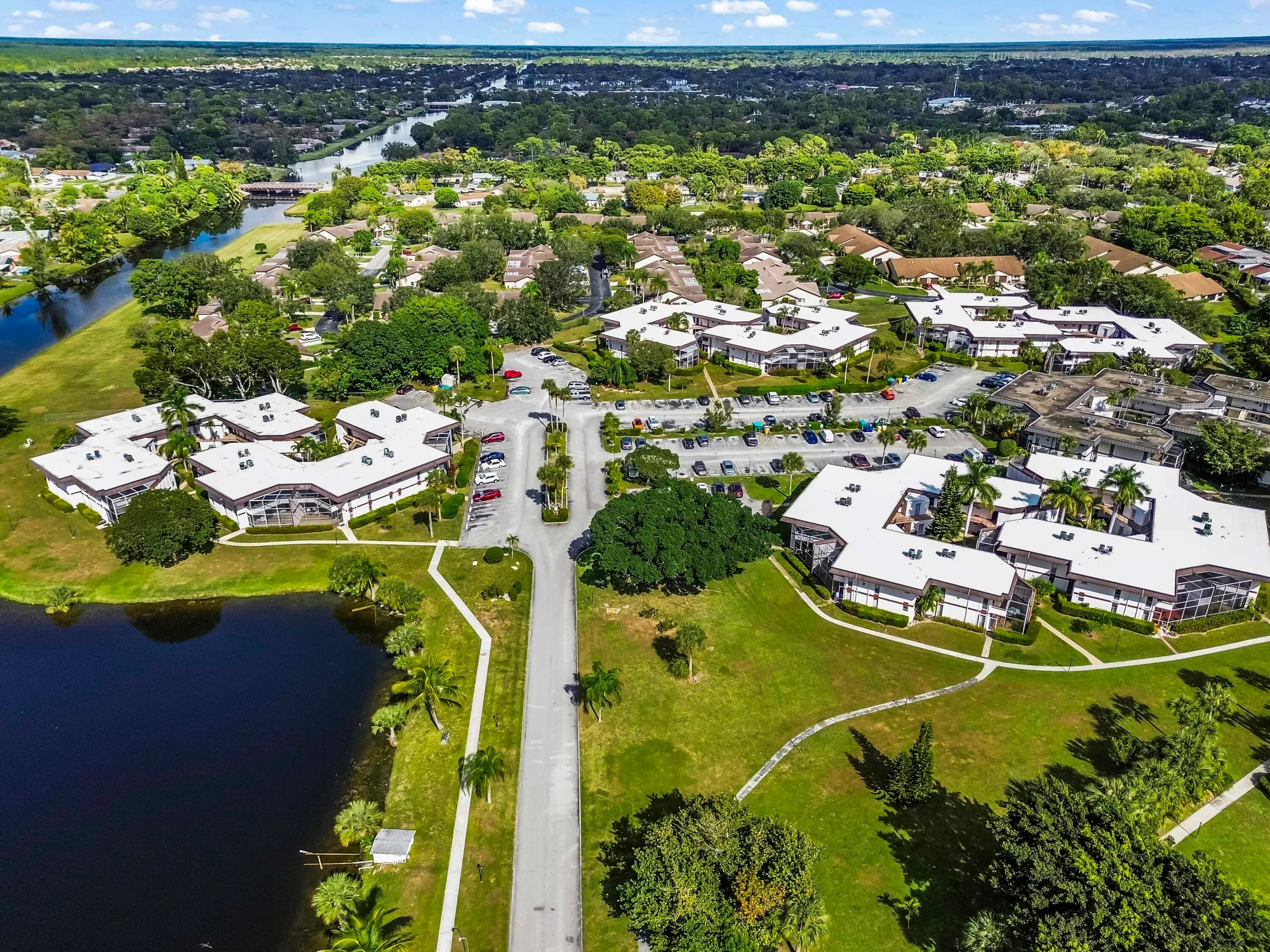 Property Slideshow image 34 of 36 | 6 greenway vlg 212, Royal Palm Beach, FL, 33411