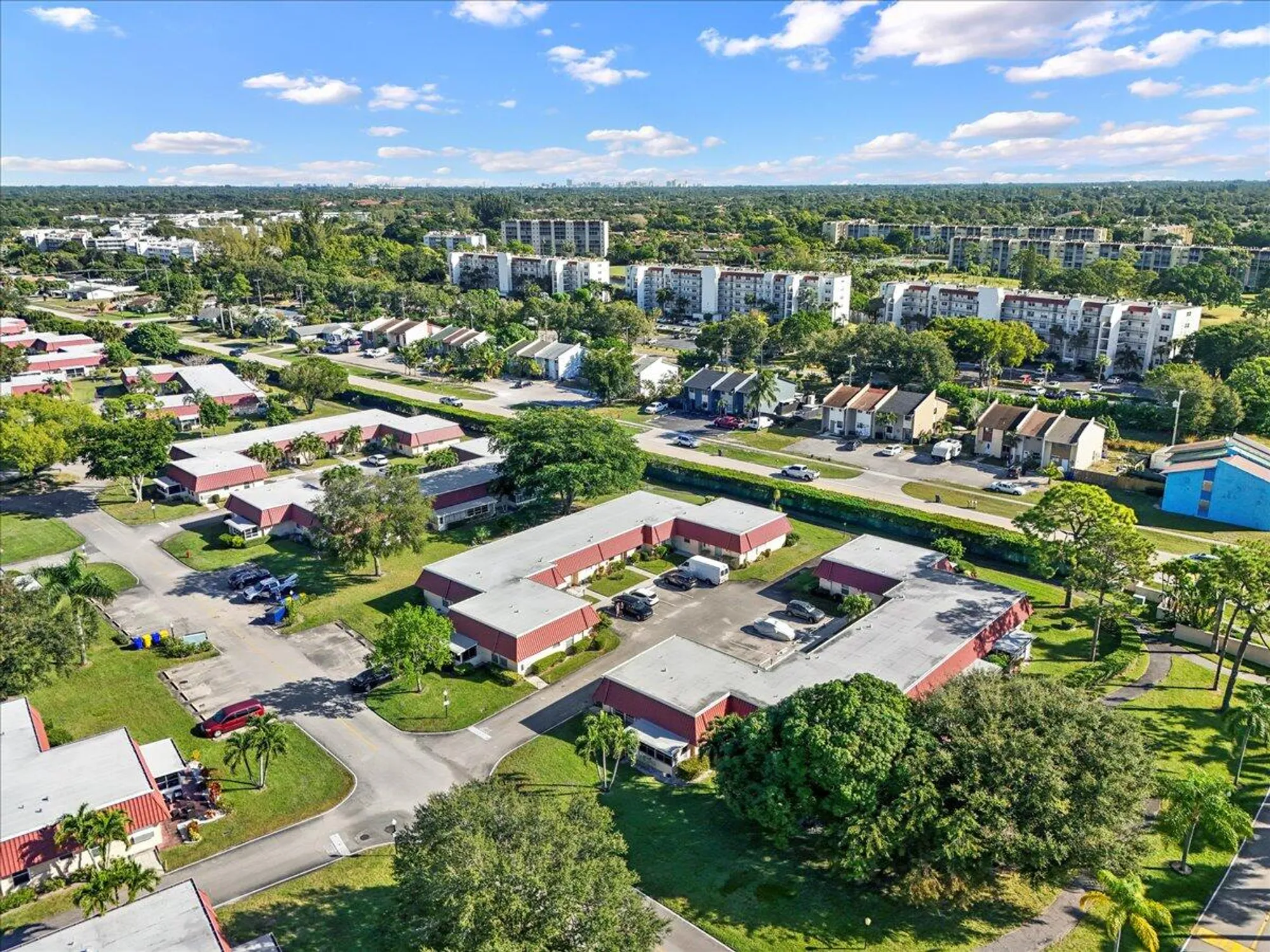 Property Slideshow image 27 of 45 | 102 amherst ln, Lake Worth, FL, 33467